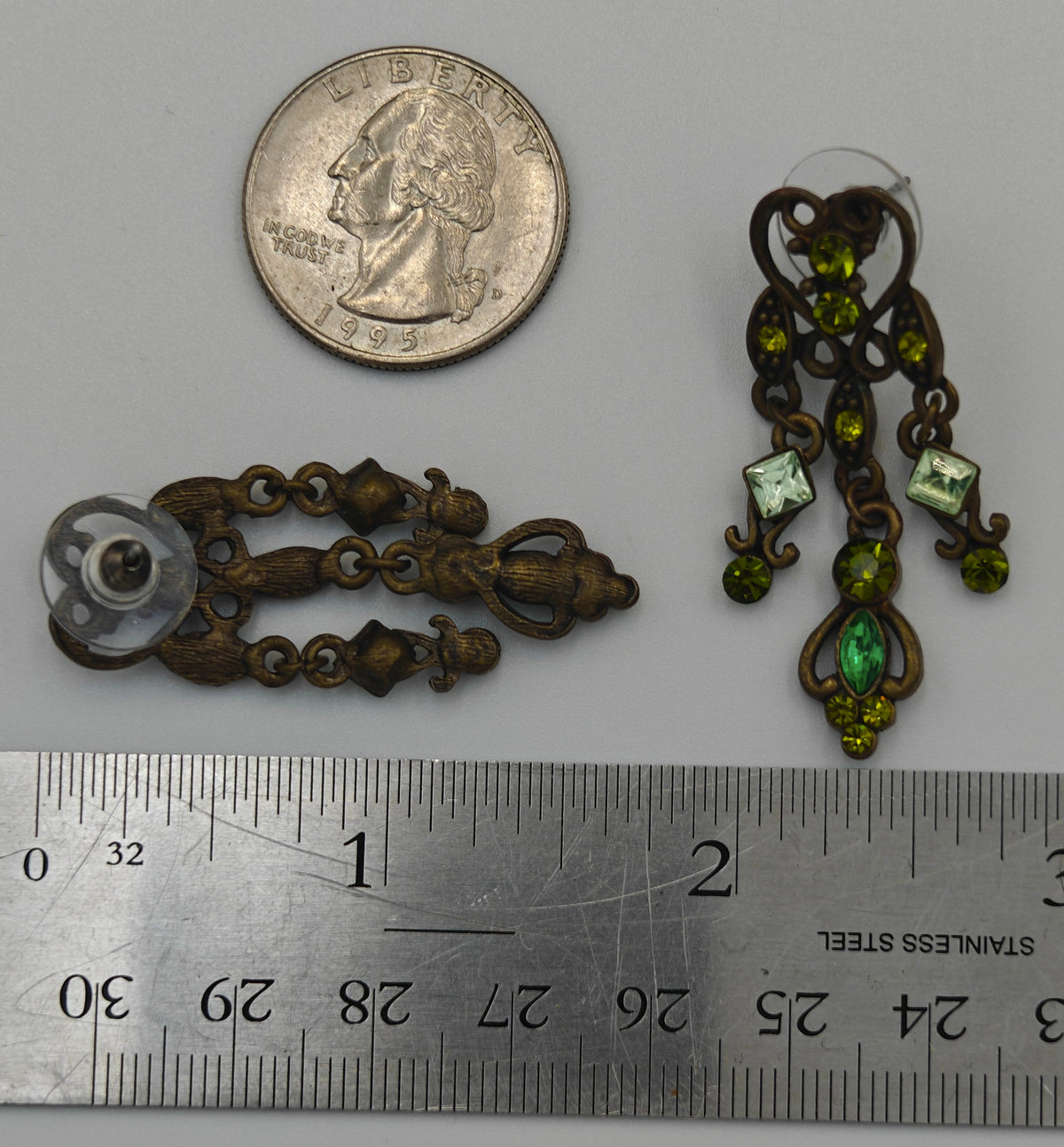 Vintage Dangling Emerald Earrings (Z)
