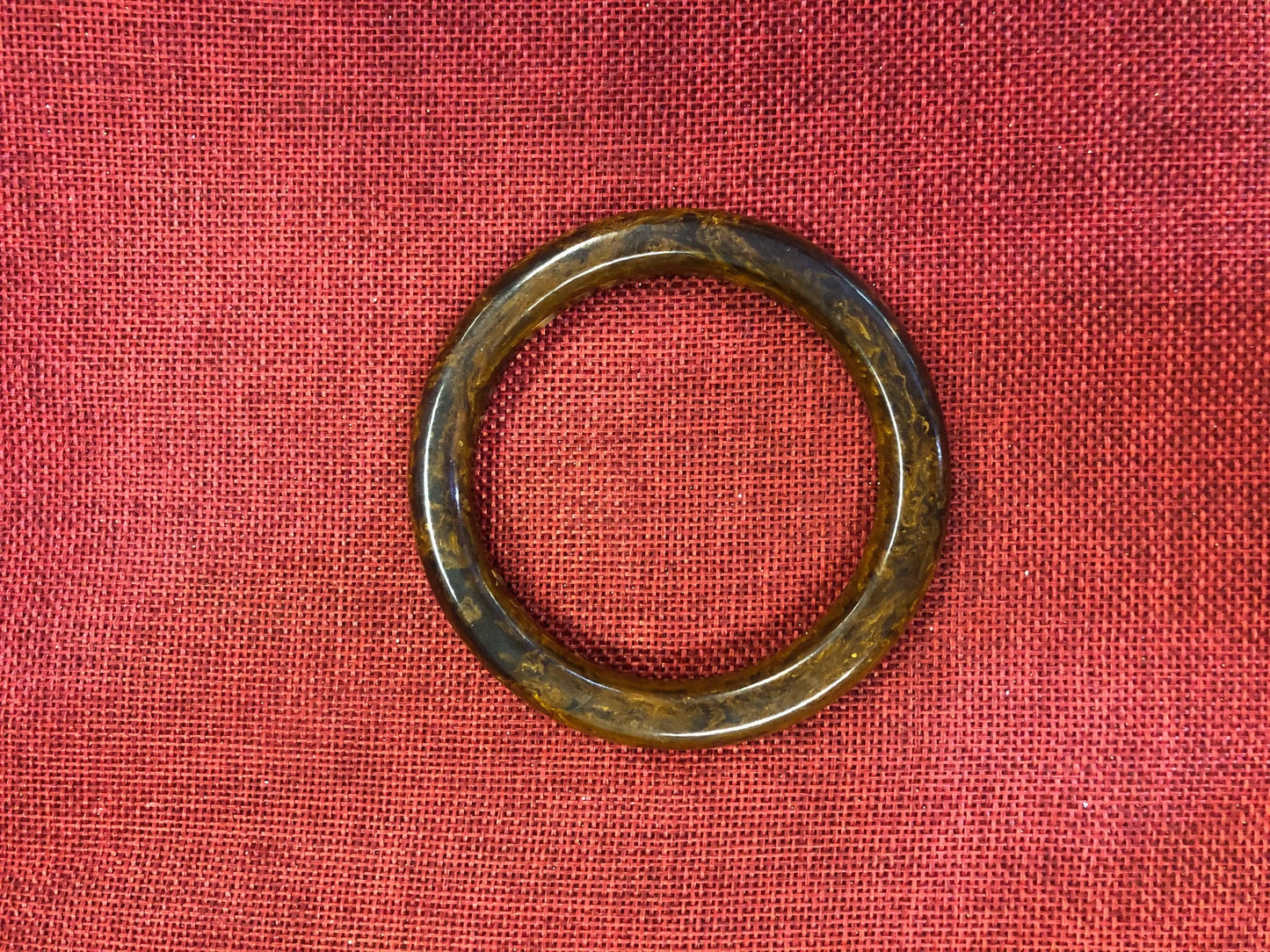 Marbled Bakelite Honey and Cream Bangle Bracelet - Vintage