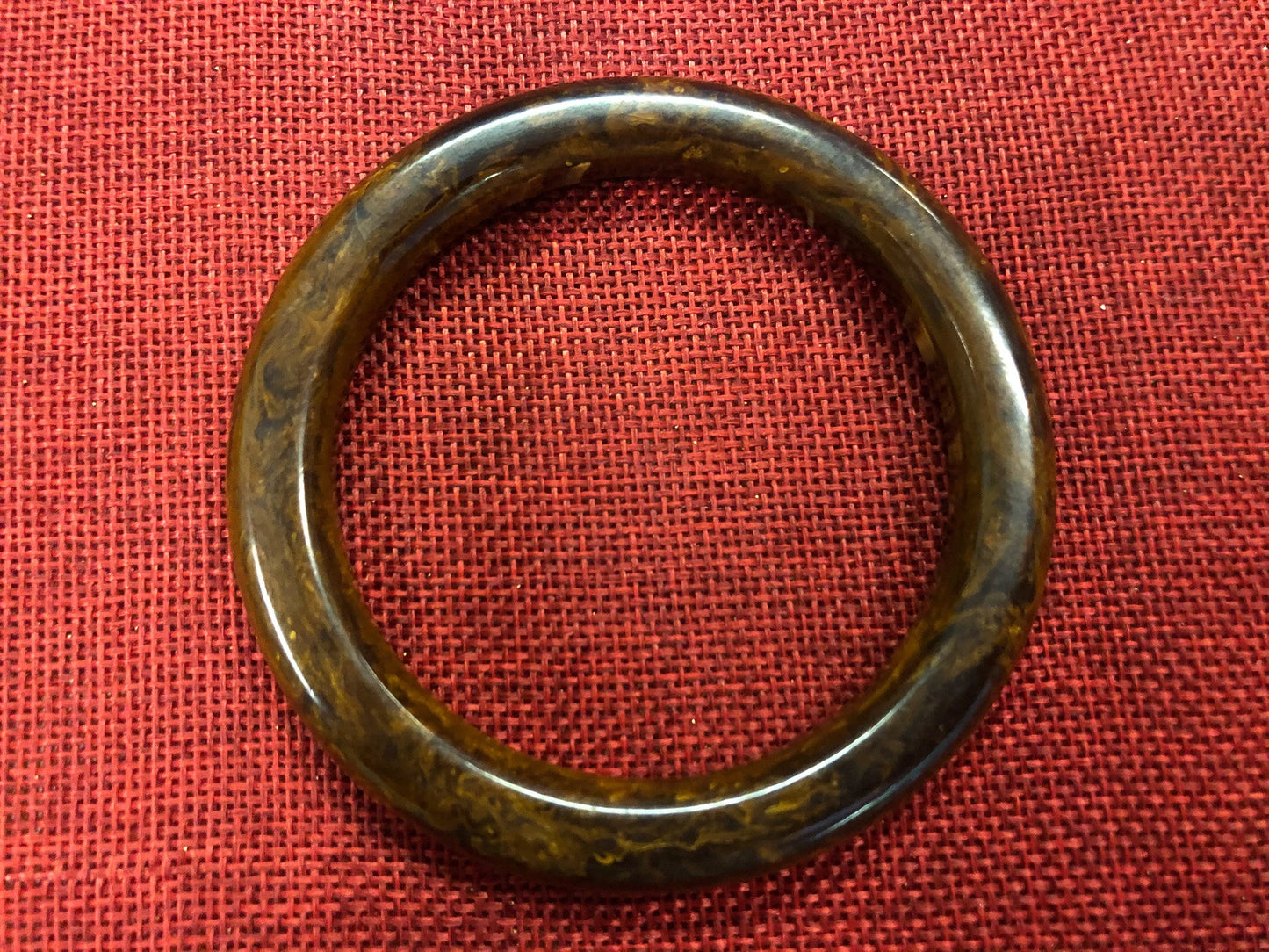 Marbled Bakelite Honey and Cream Bangle Bracelet - Vintage