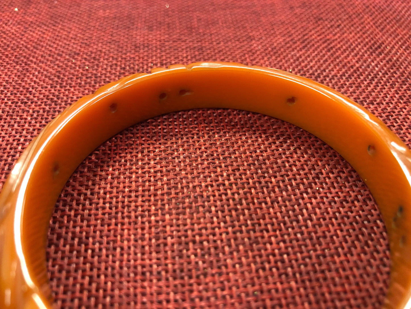 Bakelite Carved Rust Orange Bangle Bracelet - Vintage
