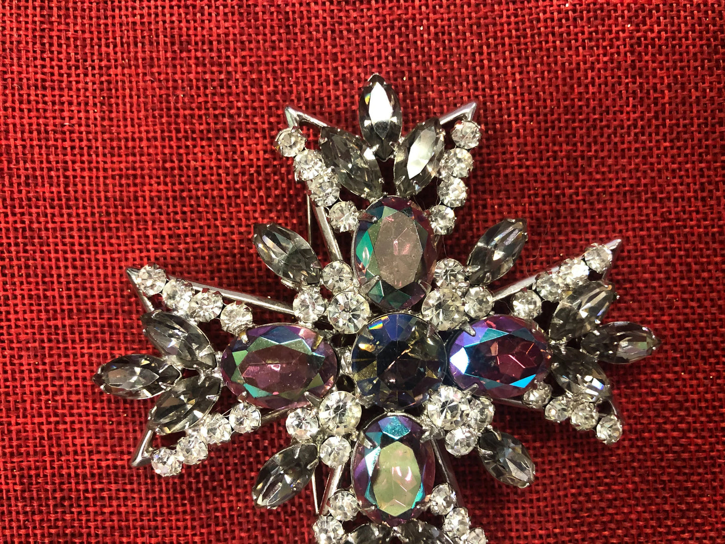 Weiss Maltese Cross Brooch/Pin