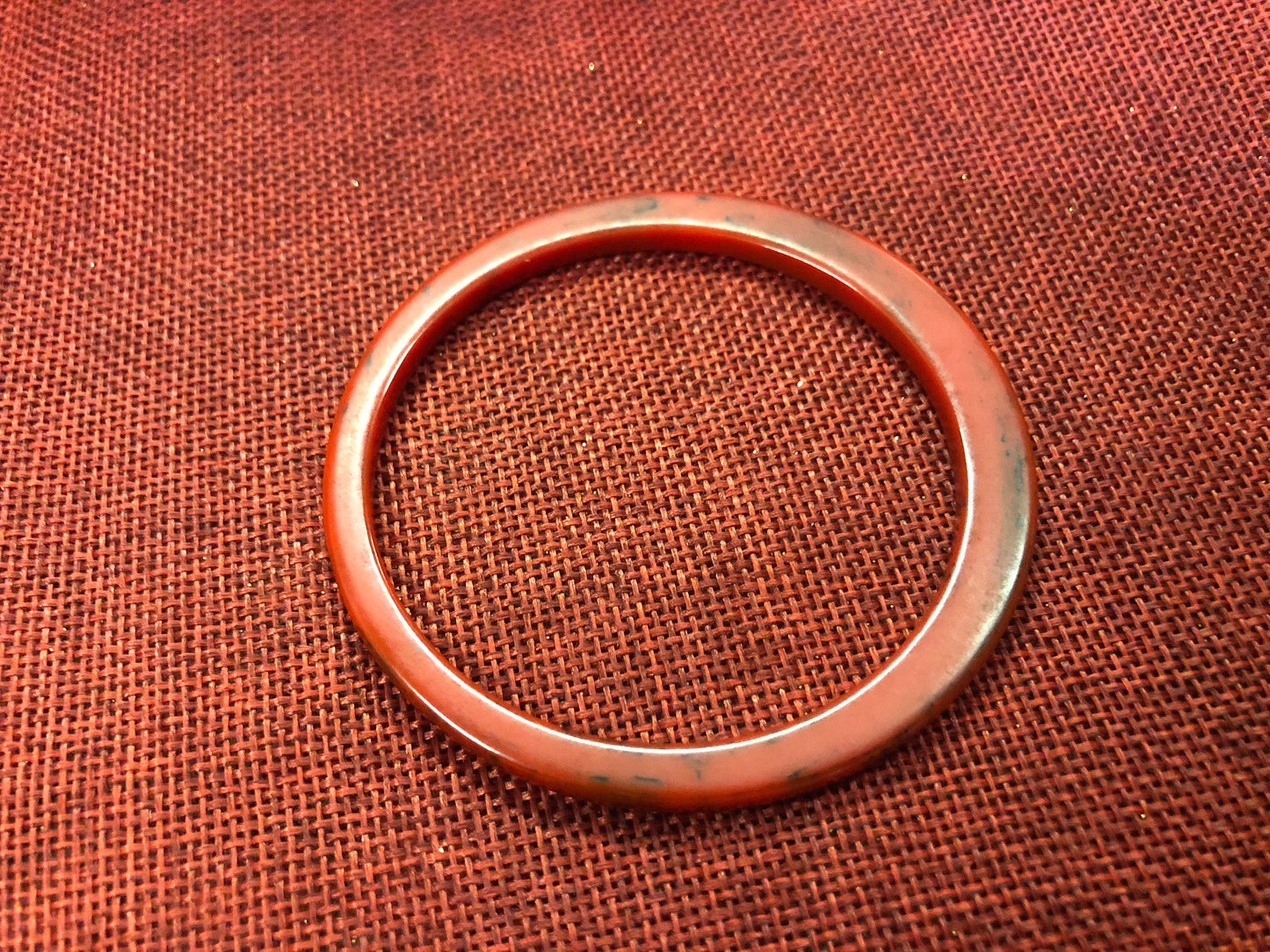 Red and Black Marbled Bakelite Bangle Bracelet with Sculpted Edge - Vintage