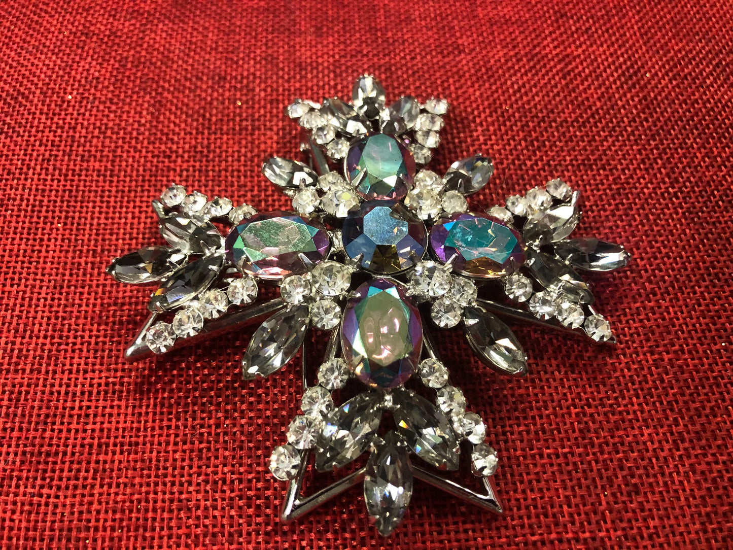 Weiss Maltese Cross Brooch/Pin