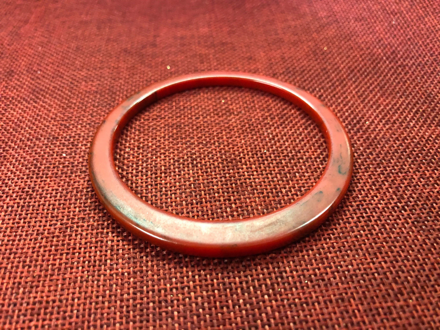 Red and Black Marbled Bakelite Bangle Bracelet with Sculpted Edge - Vintage