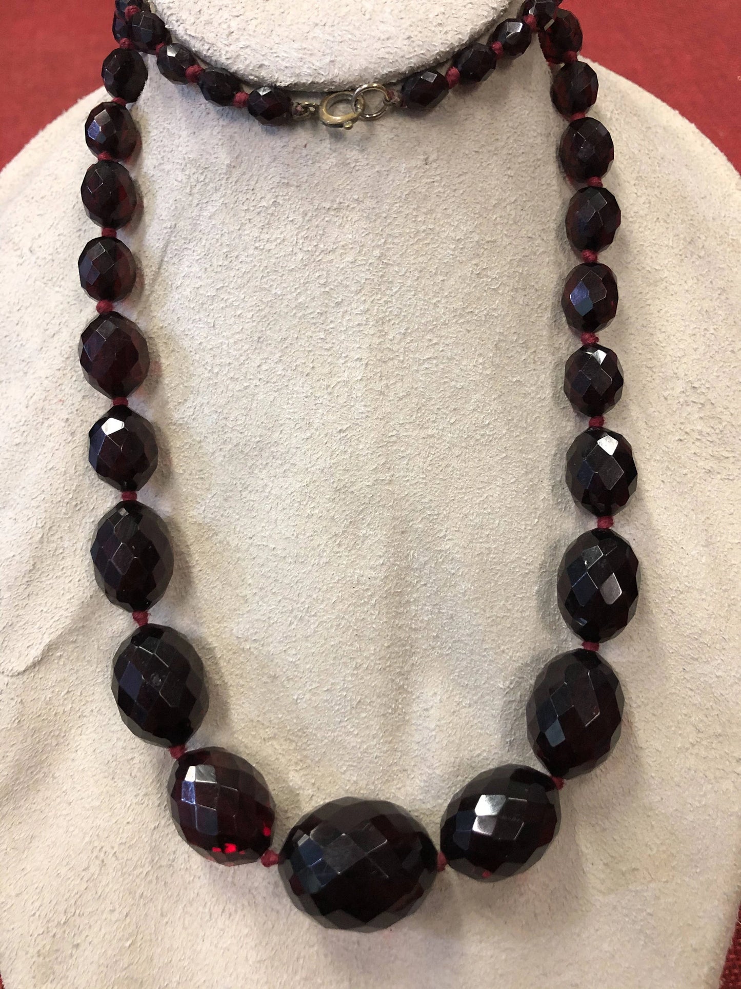 Cherry Necklace with Faceted, Graduated Beads - Vintage 1930s