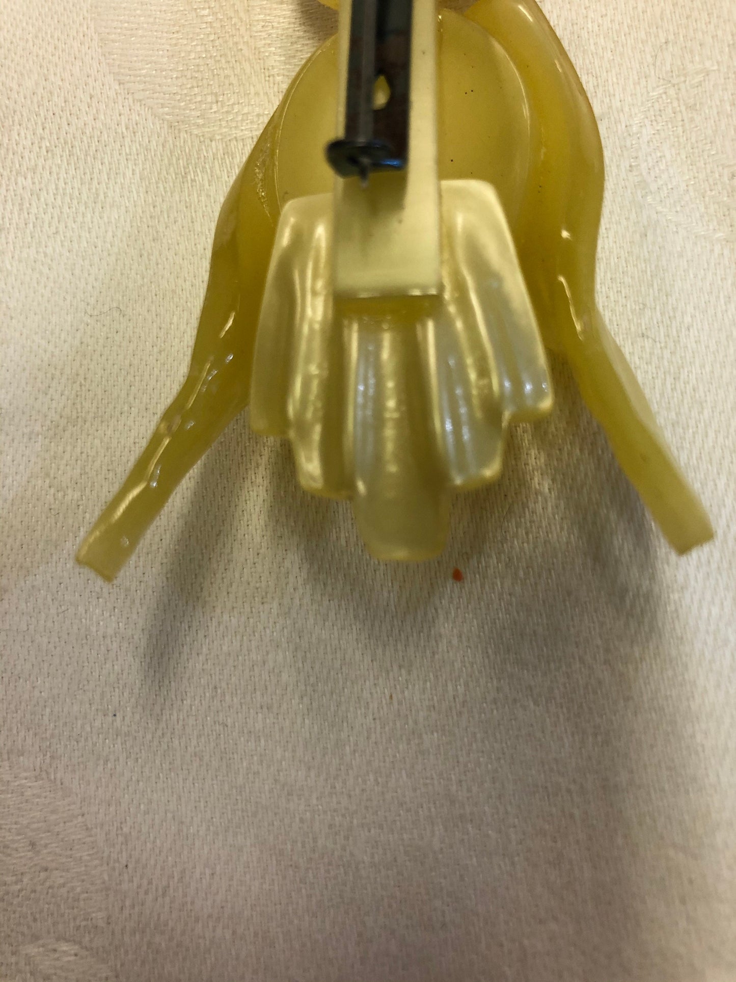 Lucite Owl Brooch/Pin - Vintage