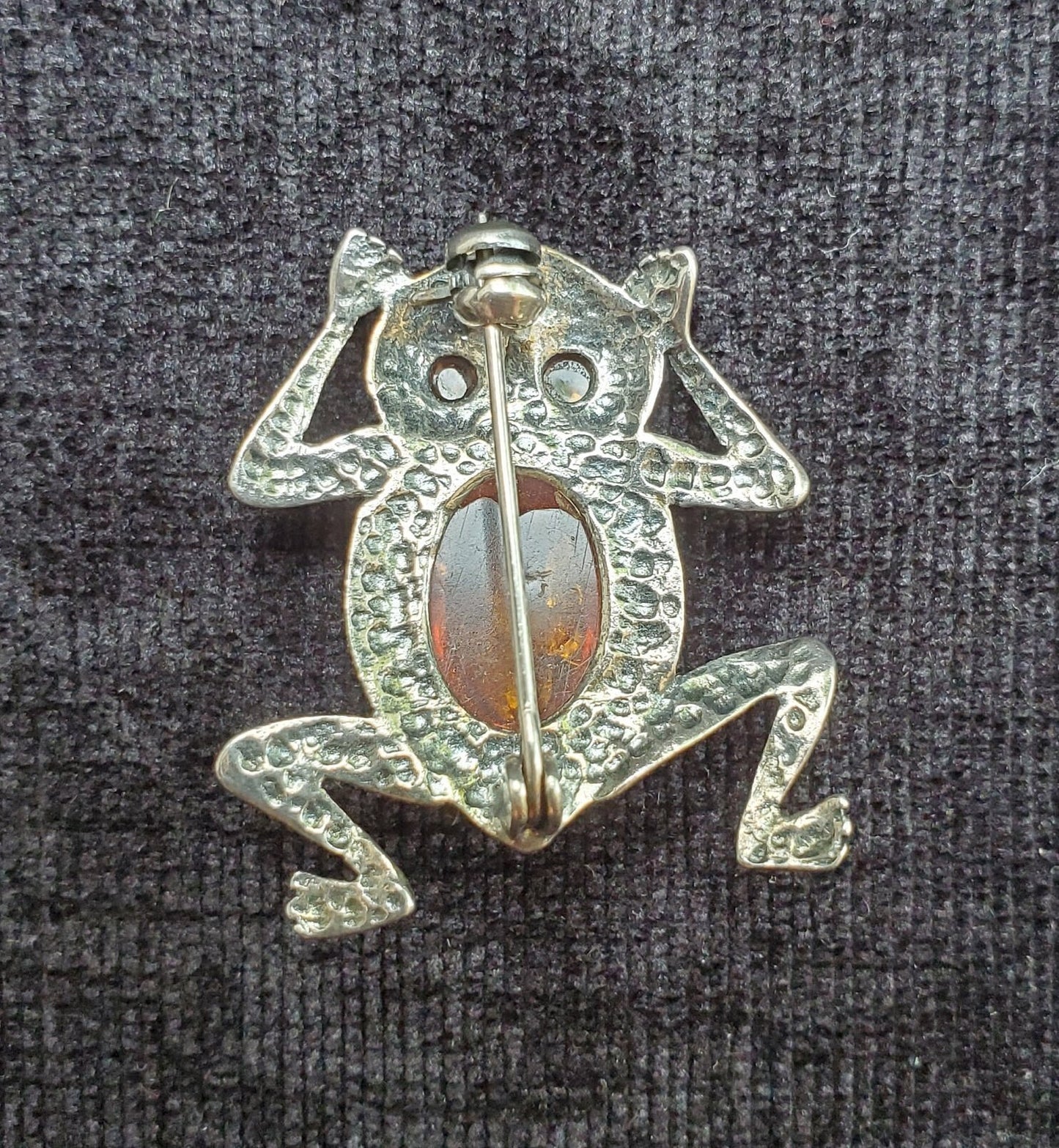 Jelly Bell Frog Pin/Brooch - Baltic Amber Belly and Eyes Set in Silve Vintage
