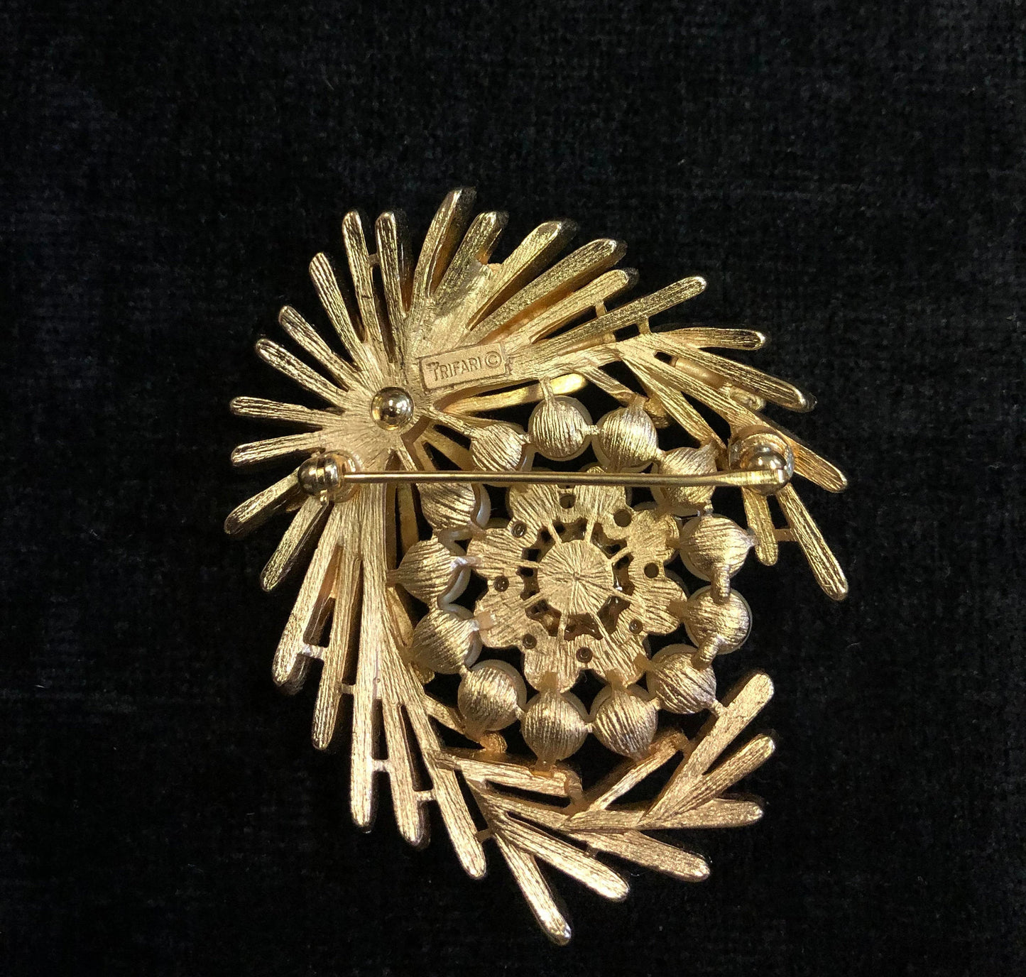 Trifari Alfred Phillippe Trifari Pearl and Leaf Brooch/Pin