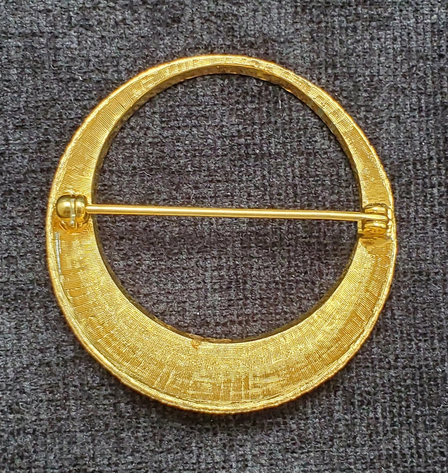 Coro Gold Circle with Crystals Pin/Brooch
