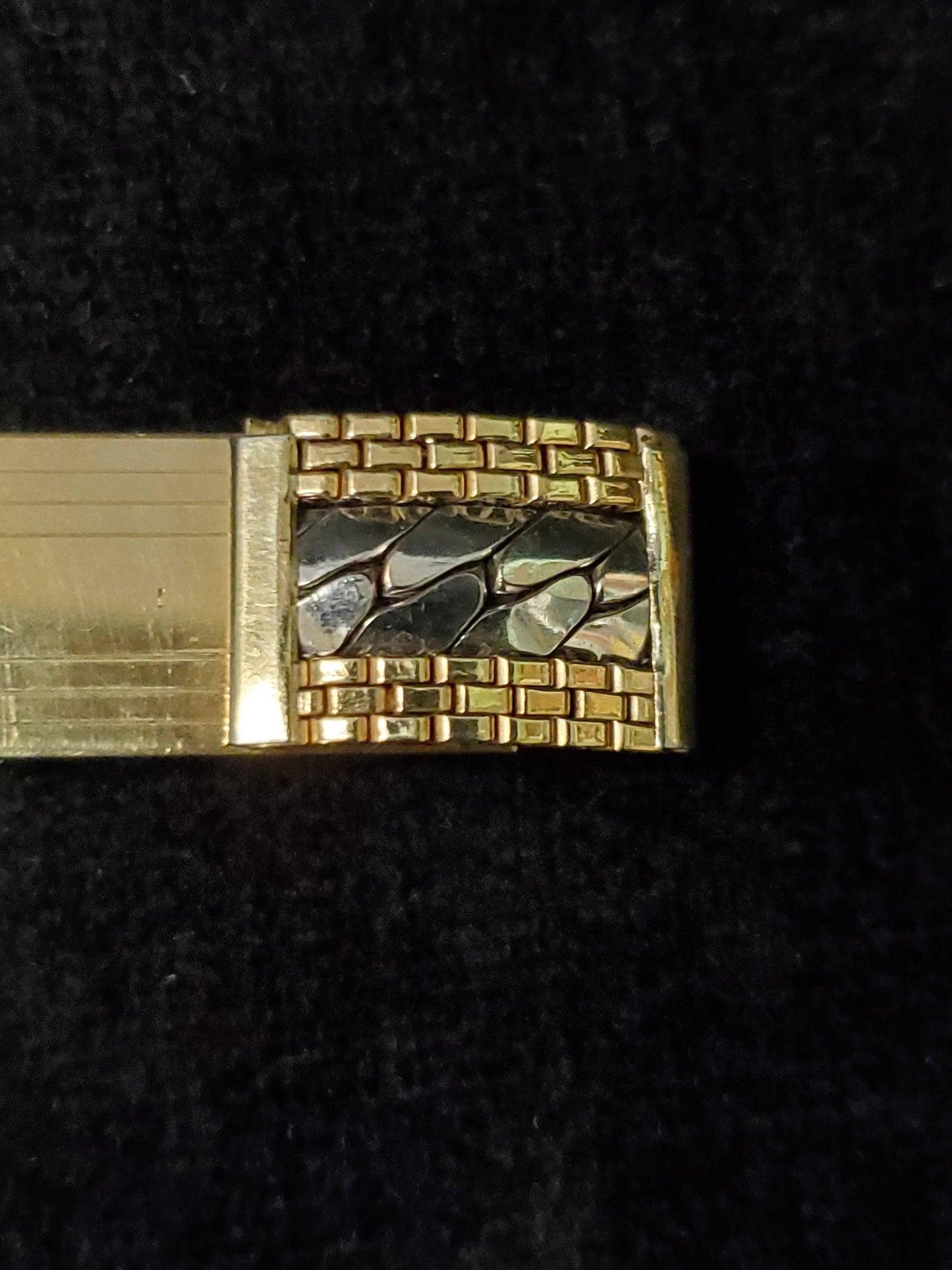Beautiful 12 K G.F. Karat Tie Clip