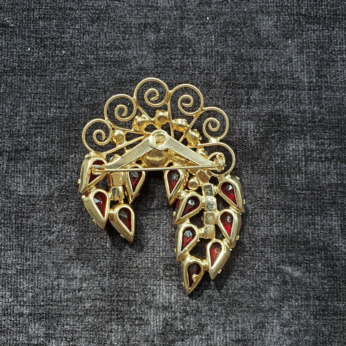 Arched Red Crystal with Gold Tone Fan Pin/Brooch - 1950s