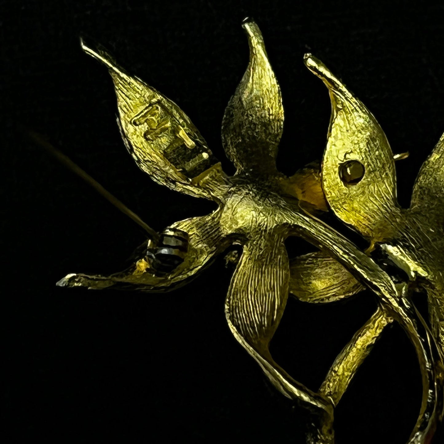 Gold Brooch of Twin Sunflowers with Seed Pearl Centers, Maker's Mark HTI