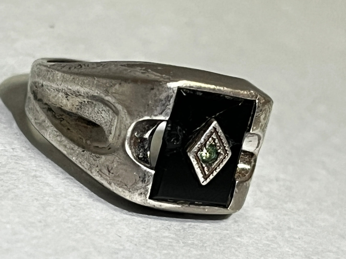 Sterling Silver Onyx Setting with Aquamarine Chip Center Setting- Size 7.5