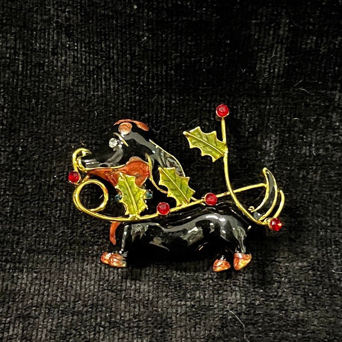 Holiday Dacshund Pin/Brooch
