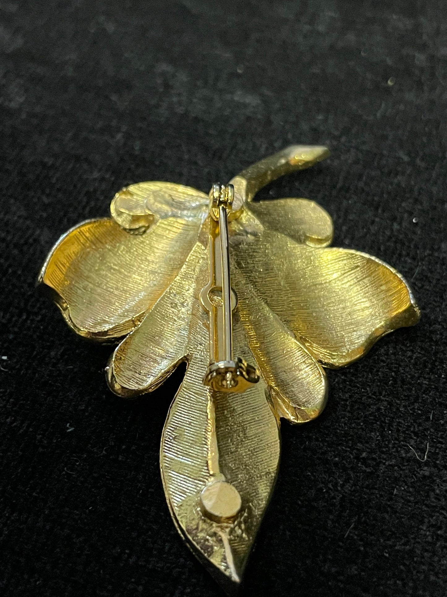 Leaf Broach with Simulated Pearl - Pearls from Majorca - Made in Spain - In Original Box