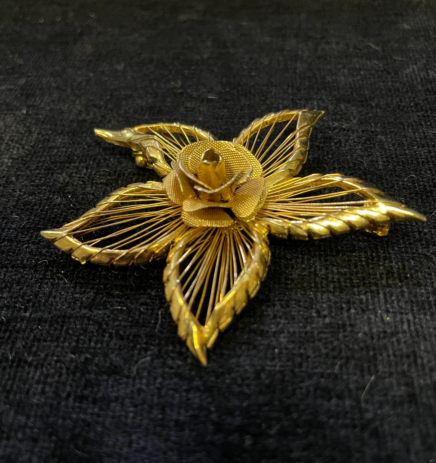 Gold Wired Flower Brooch