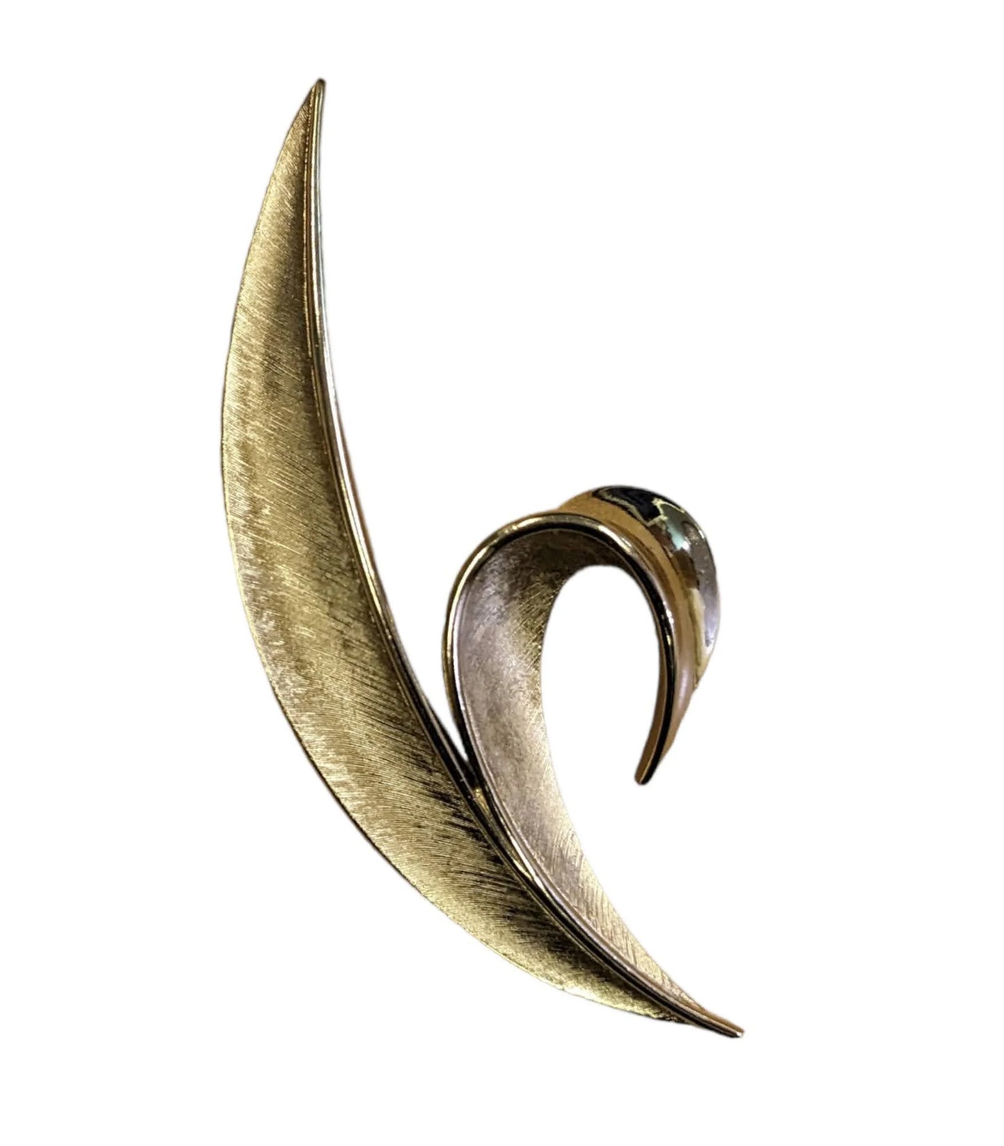 Trifari Stylized Brushed Gold Leaf Brooch - Large Vintage Trifari Pin