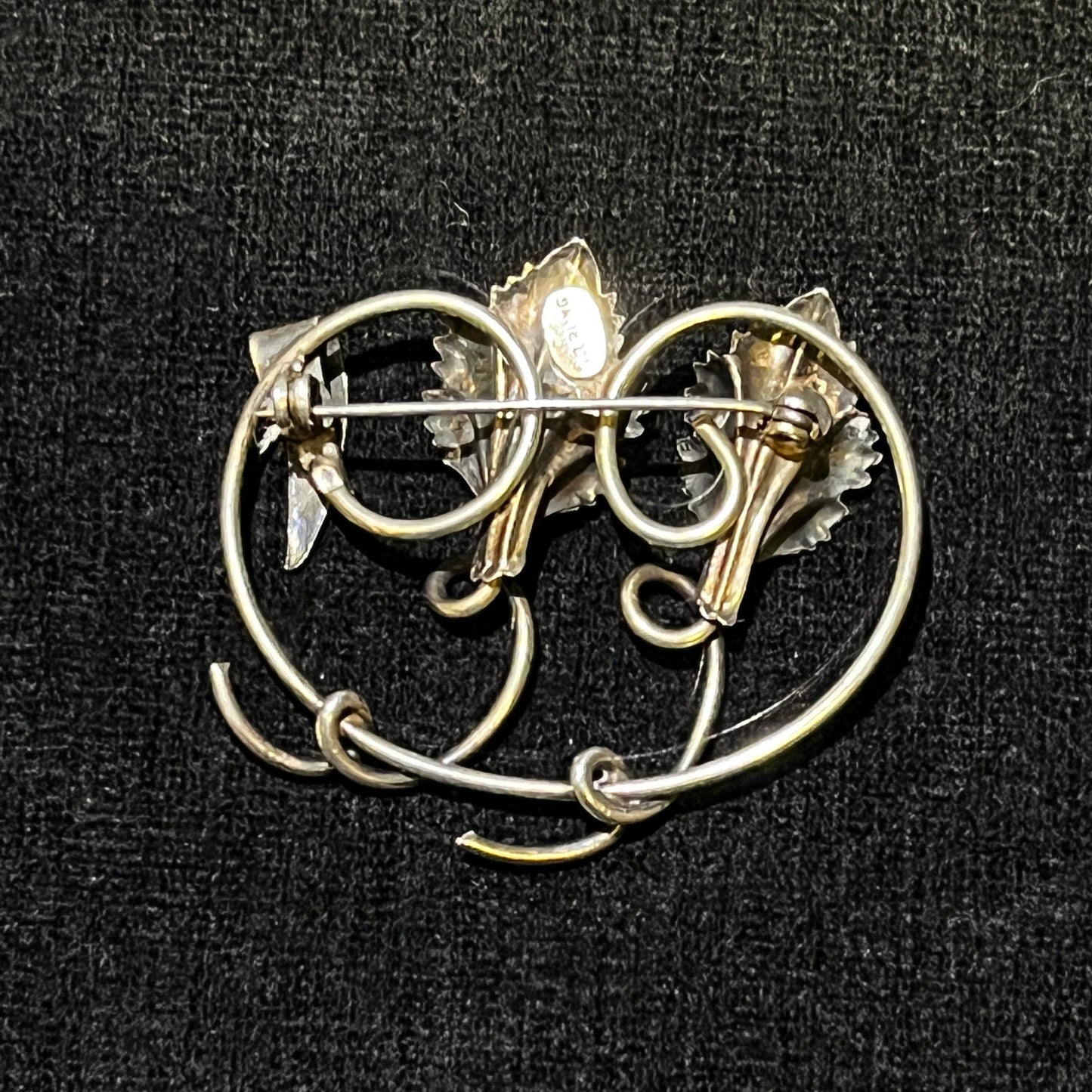 Sterling Silver Leaves on a Vine Brooch - 925 silver Leaf Pin