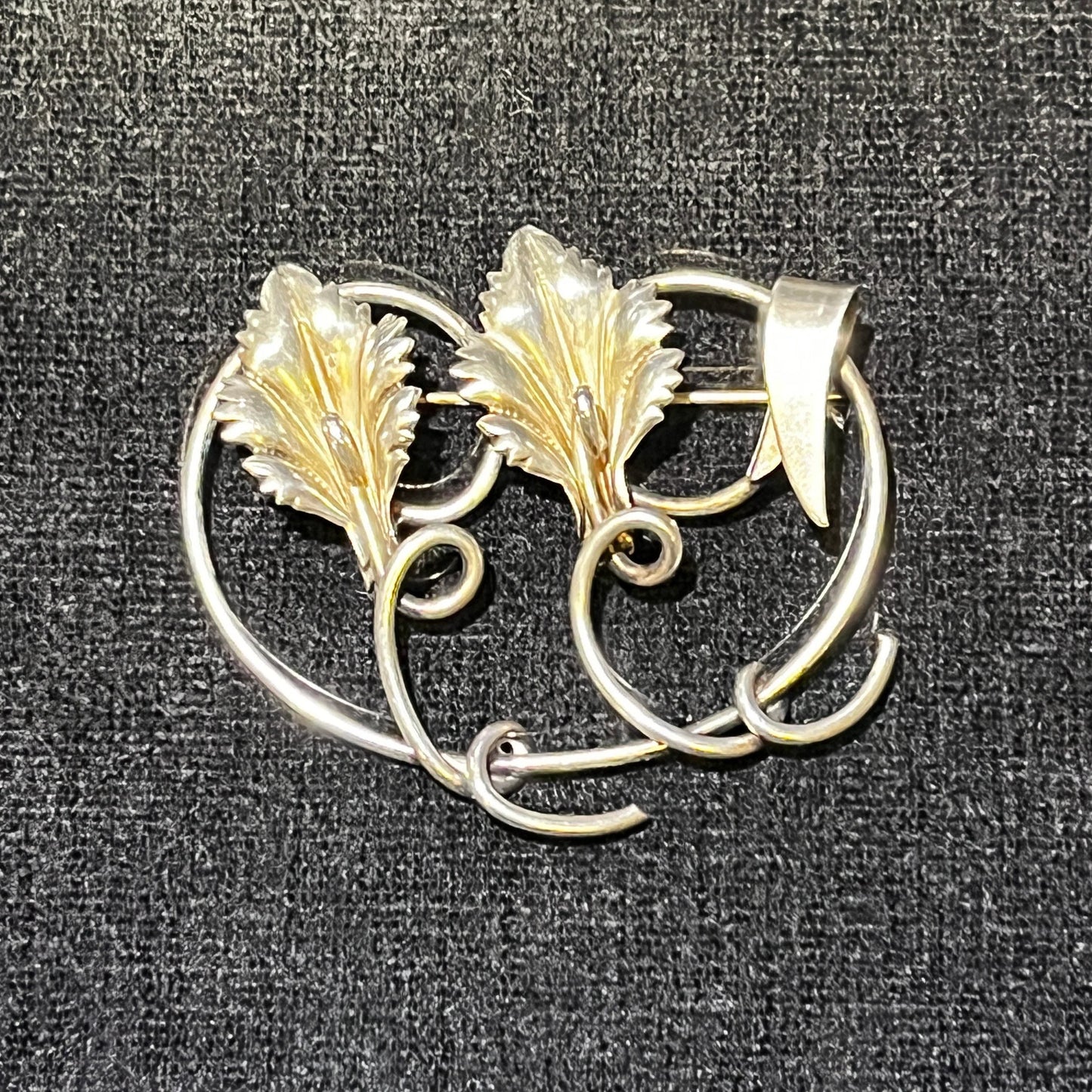 Sterling Silver Leaves on a Vine Brooch - 925 silver Leaf Pin
