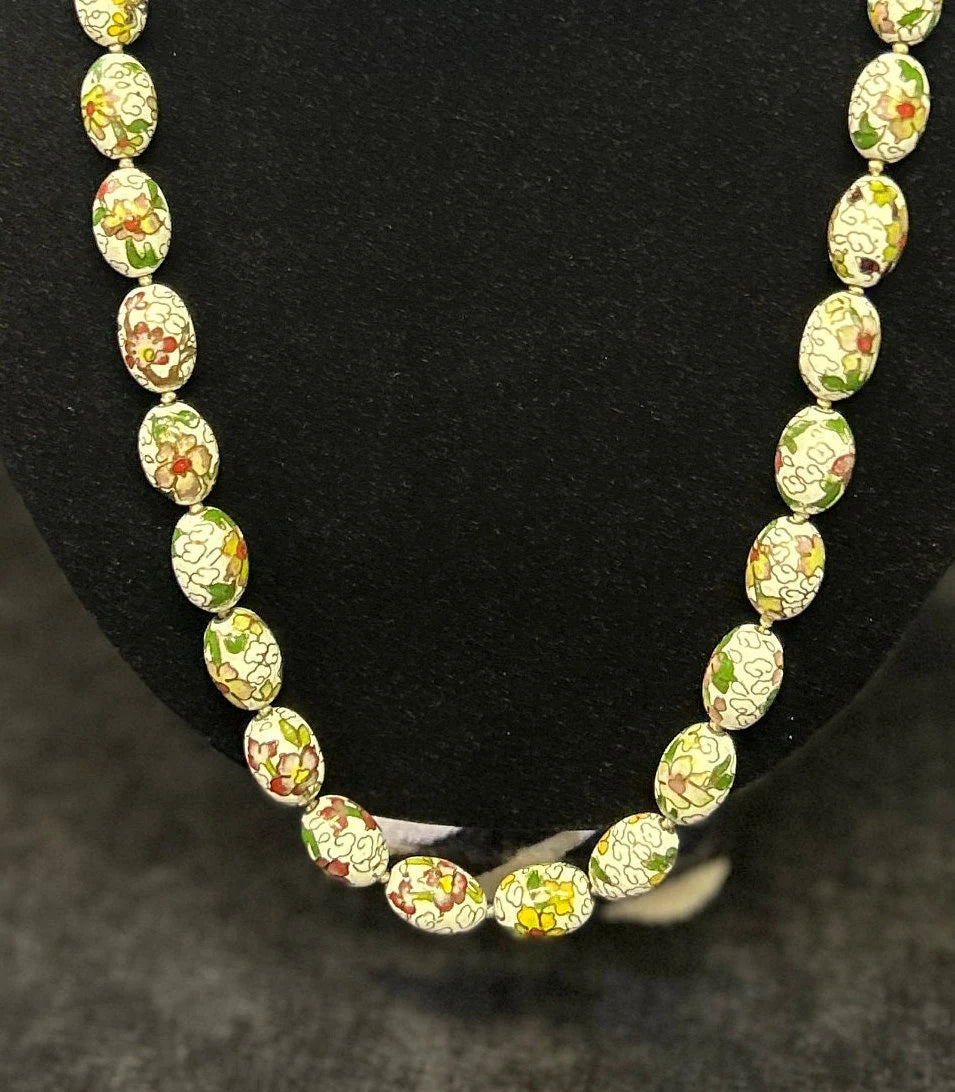 Hand Knotted Chinese Cloissone Necklace - Gold inlay - Vintage Chinoiserie Necklace