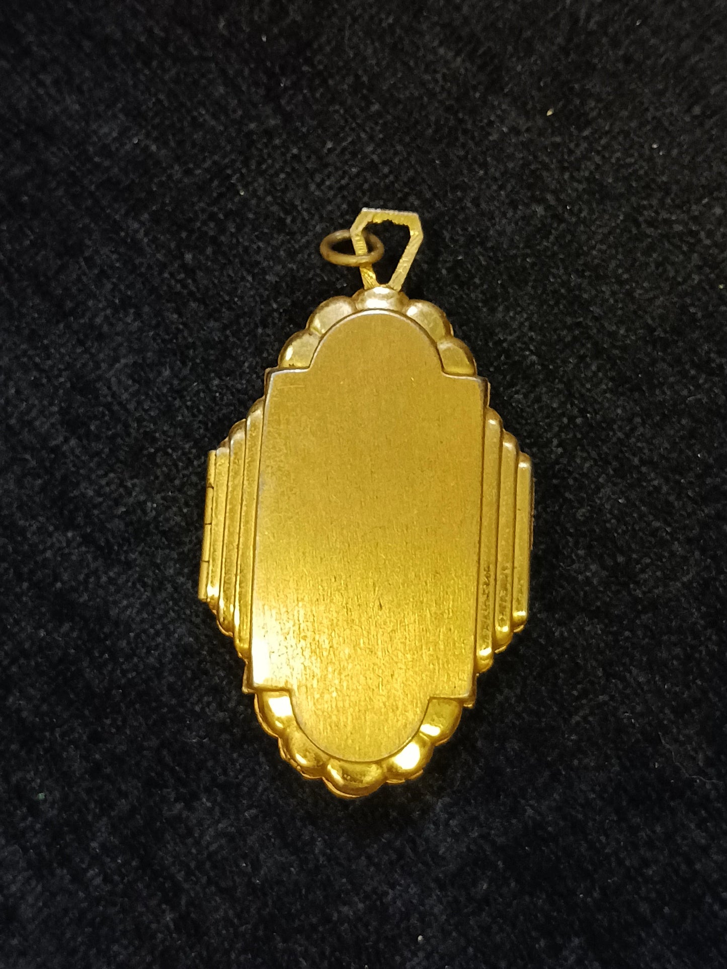 Gold Tone Heart Locket - Art Deco Gifts - Vintage 1920-30s