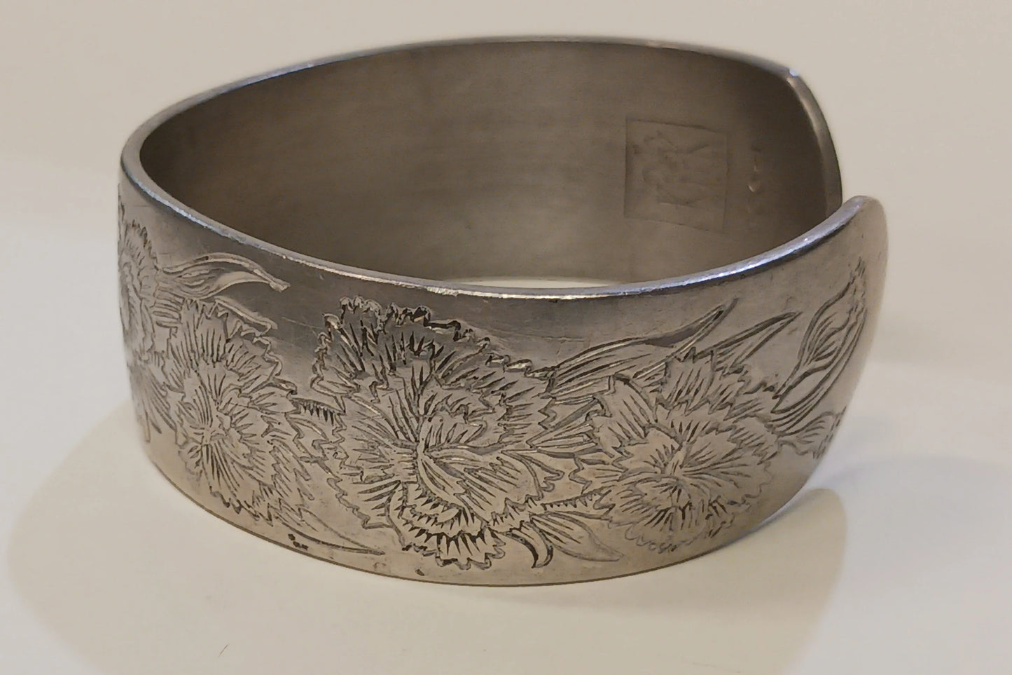 Kirk-Stieff Carnation Bracelet - Signed 900-1 Pewter Jewelry - Vintage 1970-1980s