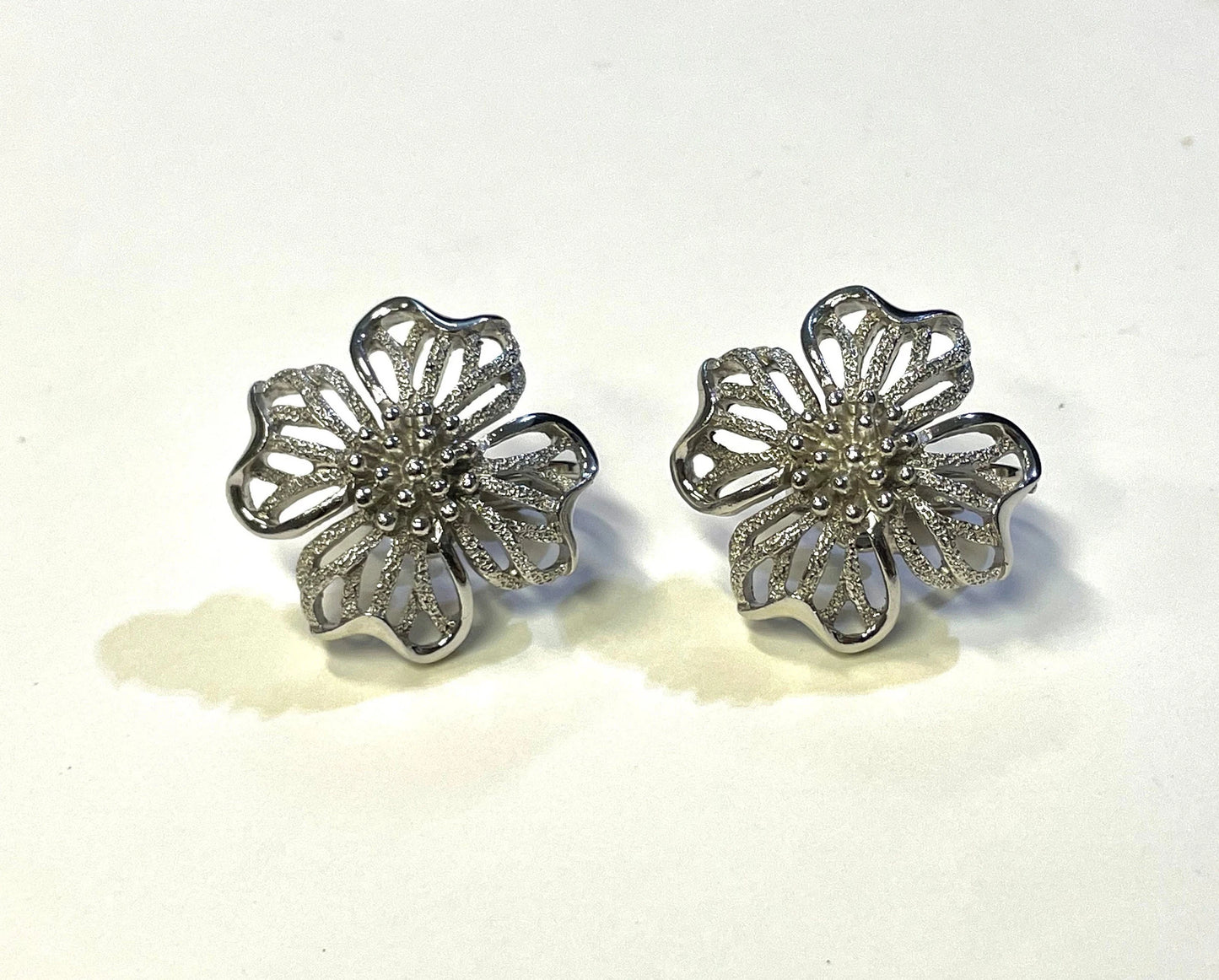 Trifari Clip On Earrings Jewelry - Silver Tone Four Petal Flowers