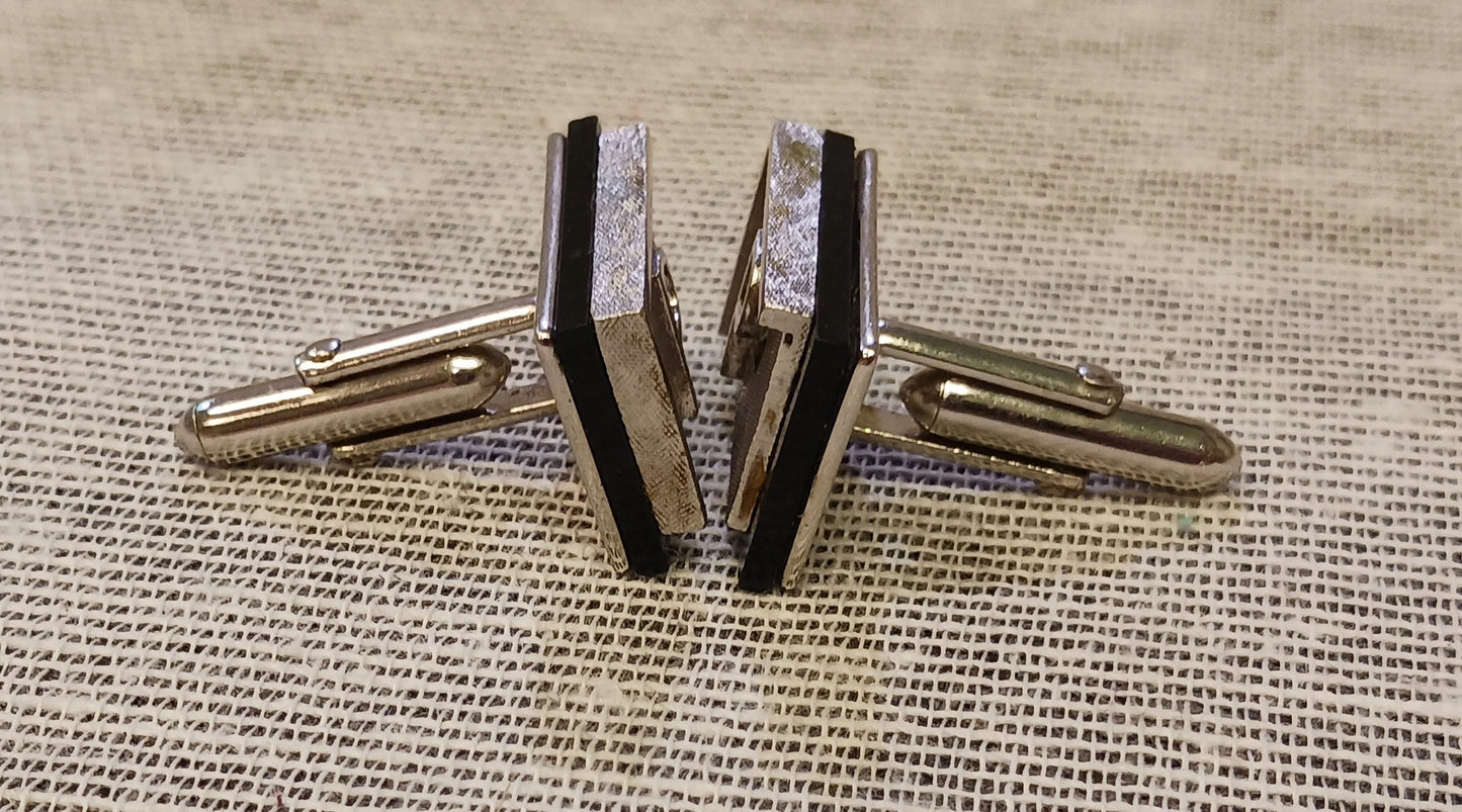 Swank 3D Monogram "P" Cuff Links - Signed Cuff Links - Vintage 1970-80s