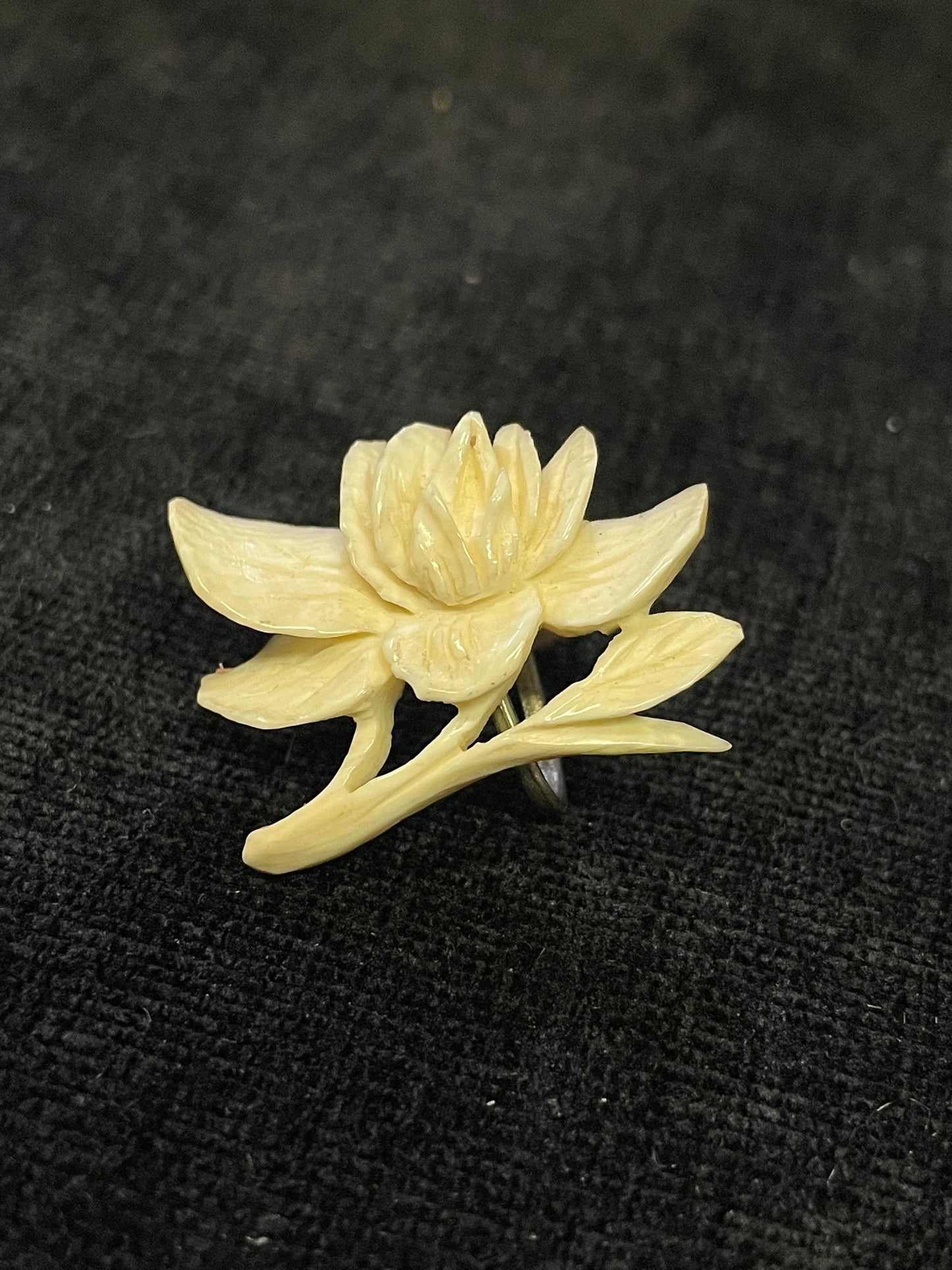 Lotus Flower Carved Earrings - Screw Back earrings Made in Japan - 1930s Earrings