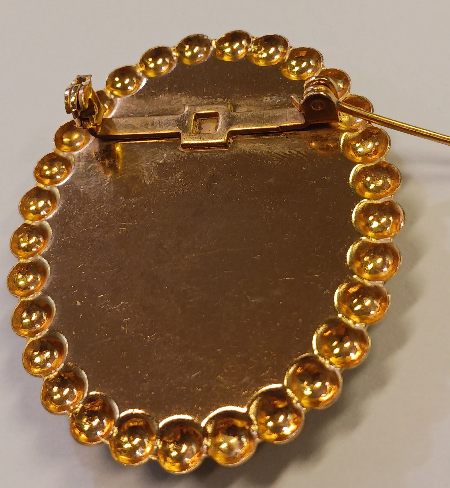 Black and Gold Tone Glass Brooch - Eastern Style Art Pin