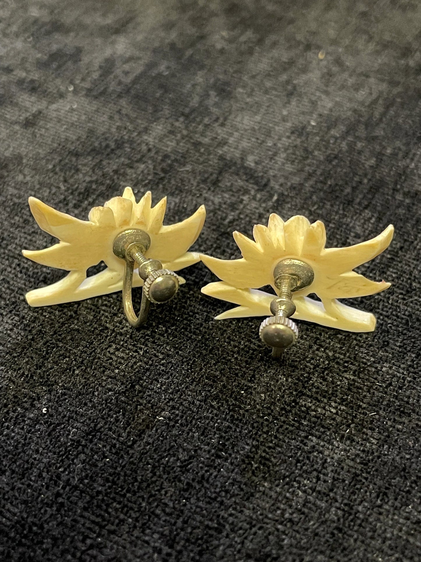 Lotus Flower Carved Earrings - Screw Back earrings Made in Japan - 1930s Earrings