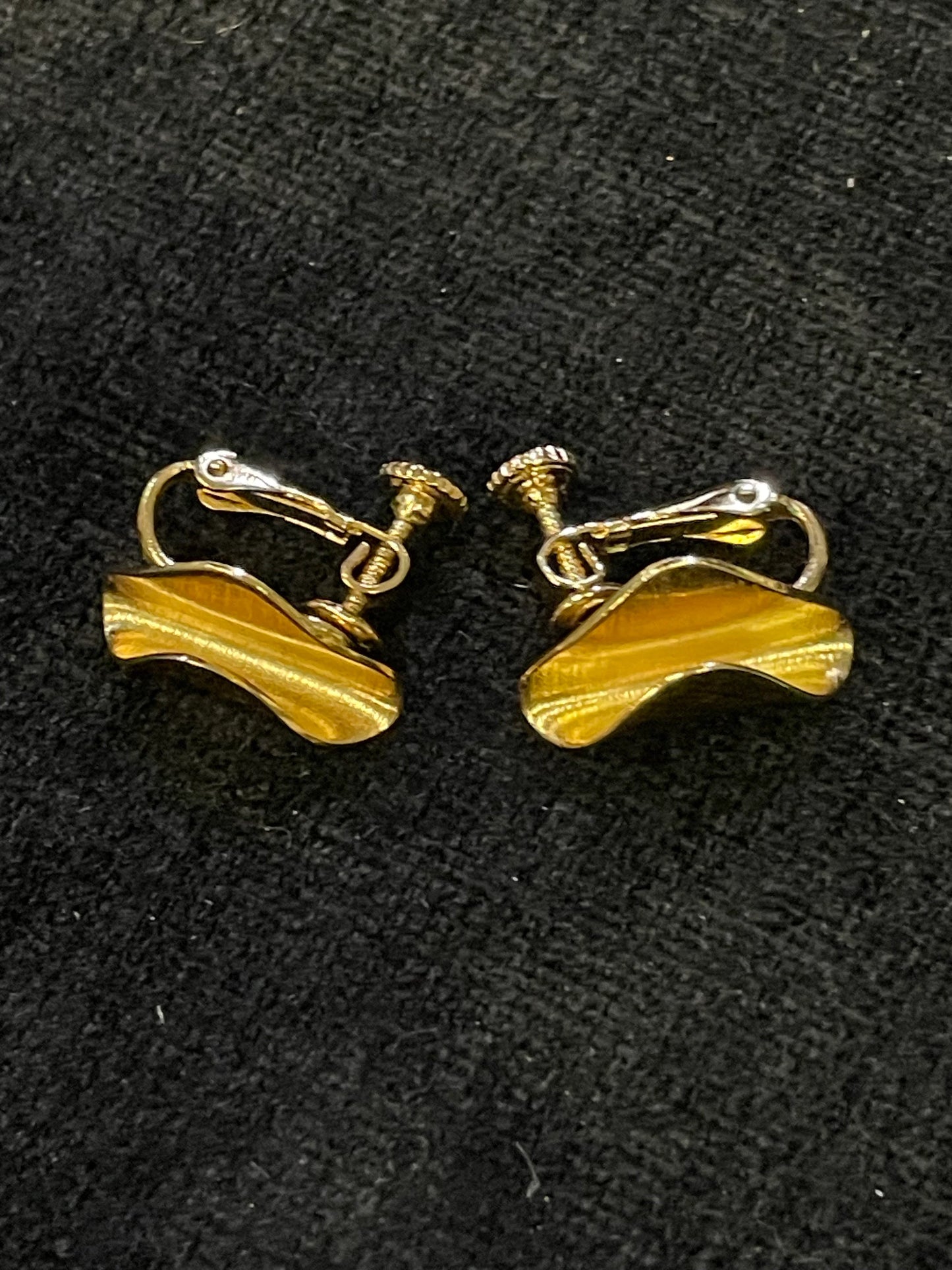 Napier gold-tone Screw Back Earrings - Vintage Napier Earrings