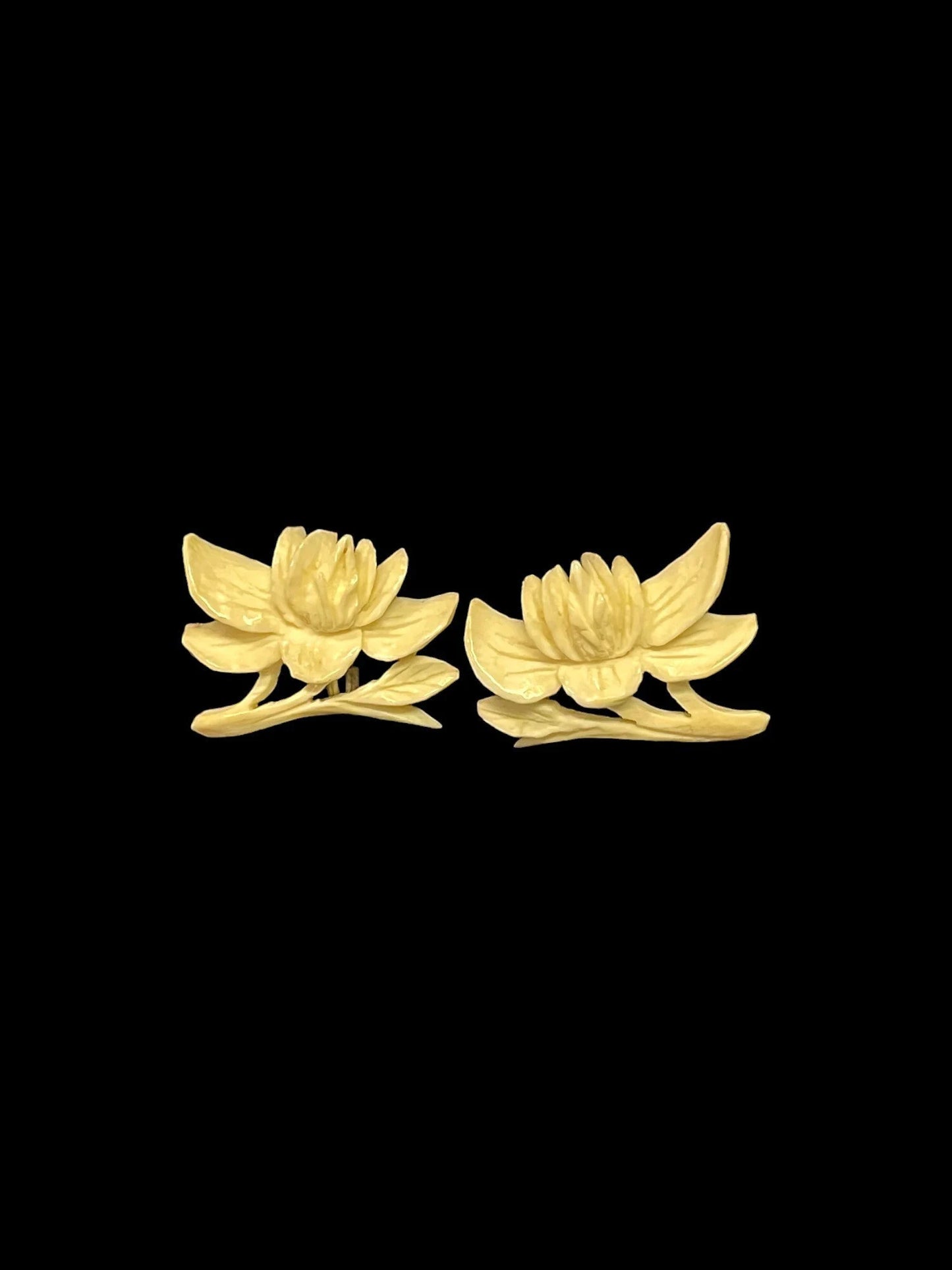 Lotus Flower Carved Earrings - Screw Back earrings Made in Japan - 1930s Earrings