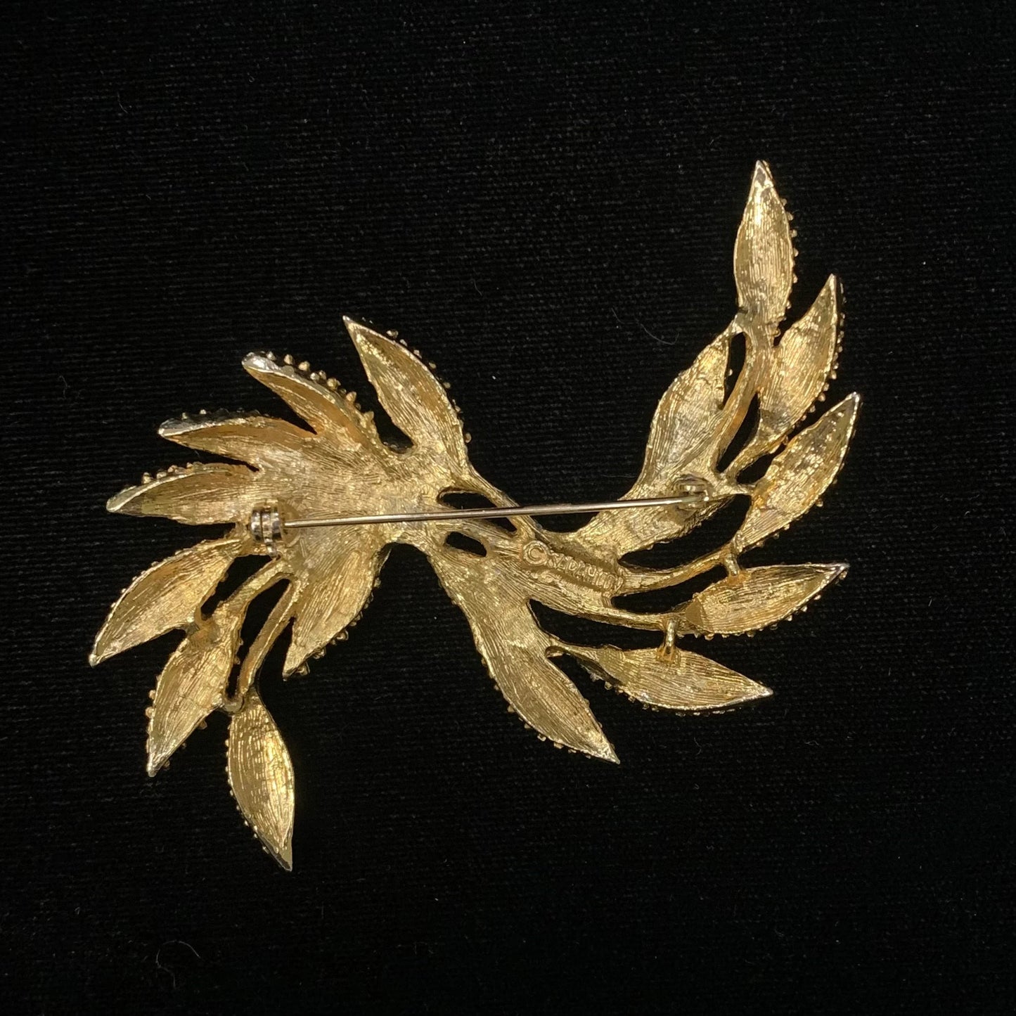 Vintage - Sarah Coventry - Gold-Toned - Floral Brooch Pin