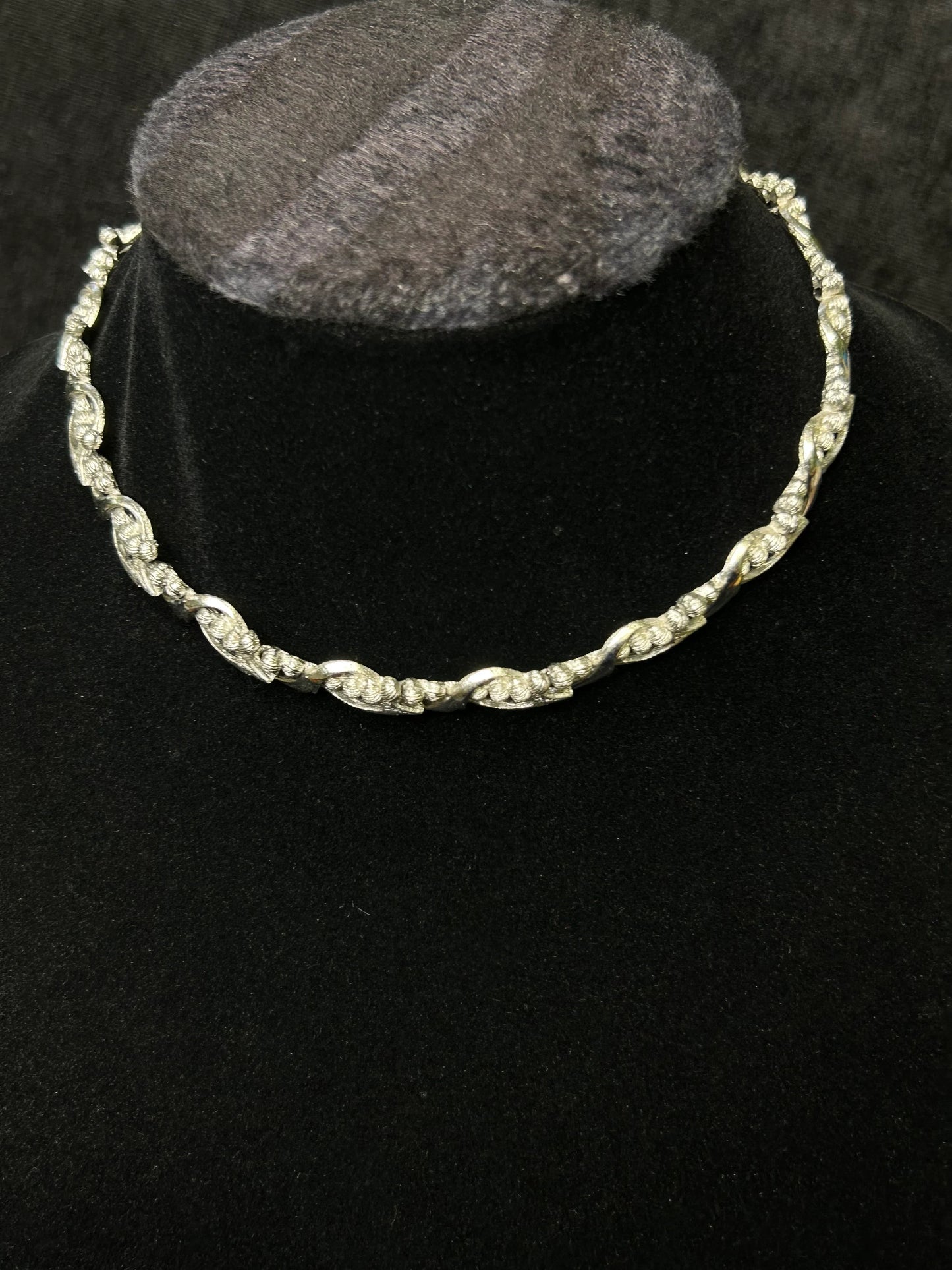 CoroCraft Silver Collar Necklace