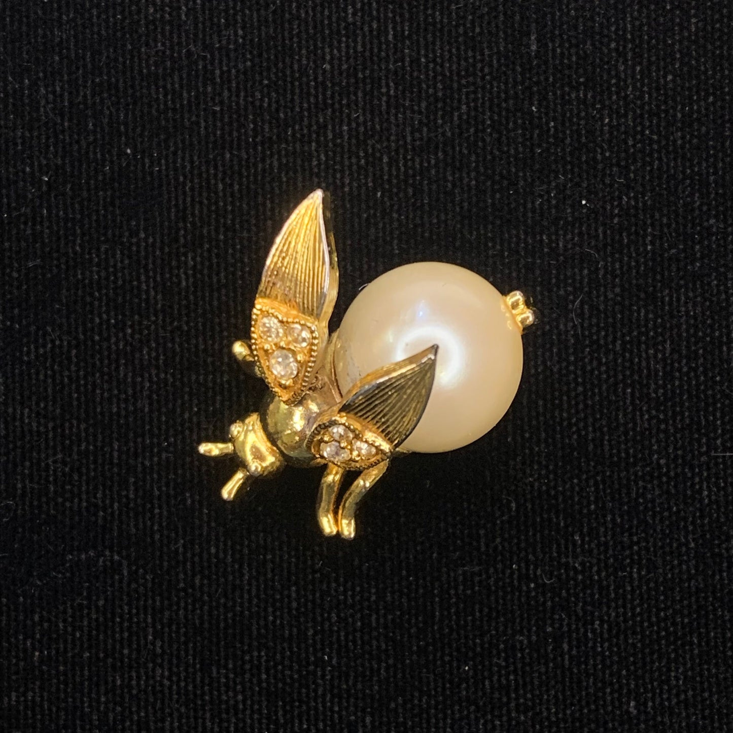 Trembler Bumble Bee Brooch with Pearl Body and Crystal Garnished Wings - Moving Parts Trembler Pin - Bee Keeper Jewelry