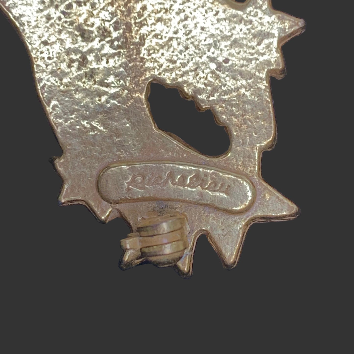 Vintage 1960s Richelieu Gold Tone Angel With Stars Brooch Pin