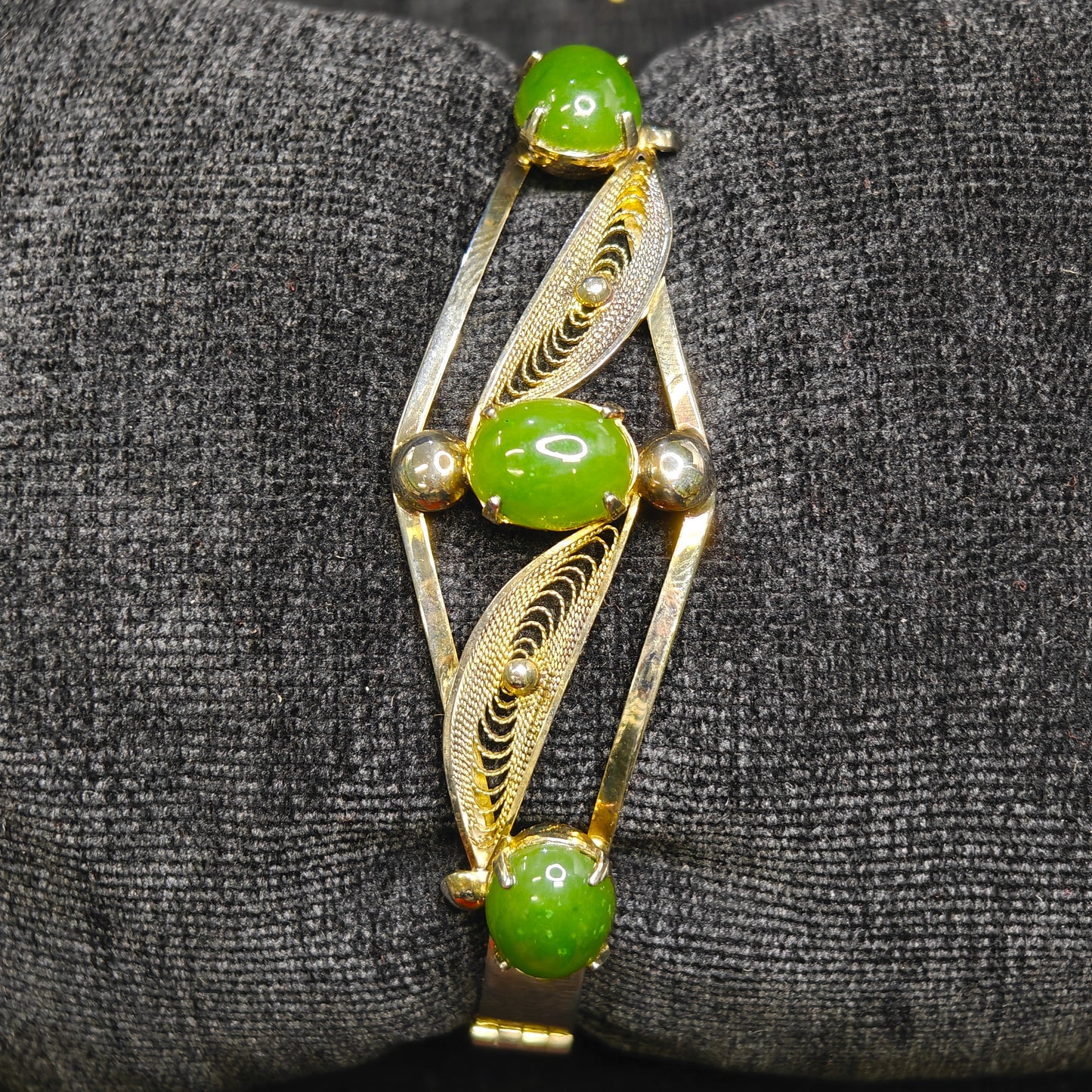 Sorento Jade and Sterling Filigree Bangle Bracelet - Vintage Sorento (Z)