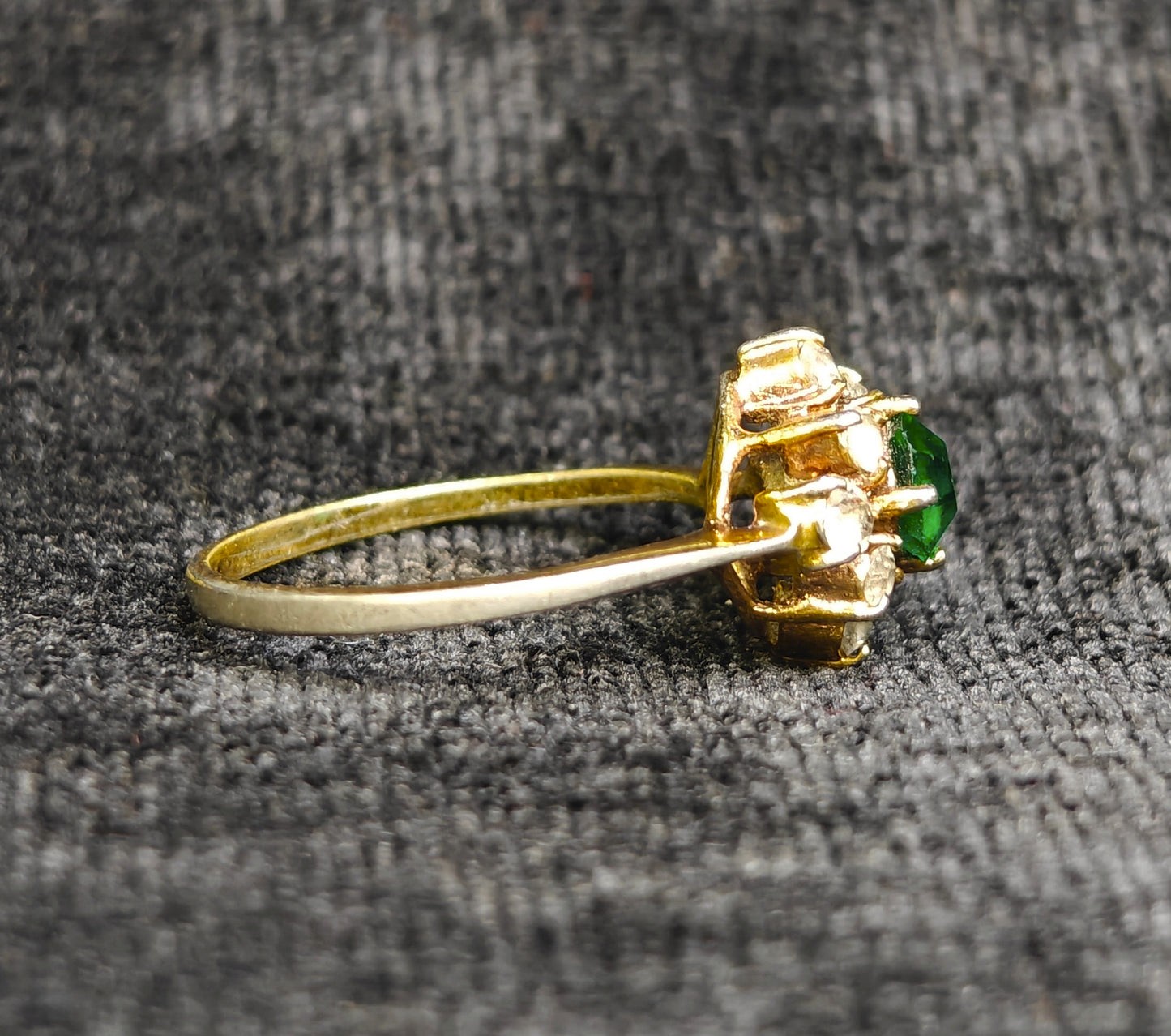 (X) Faux Emerald and Diamond Ring