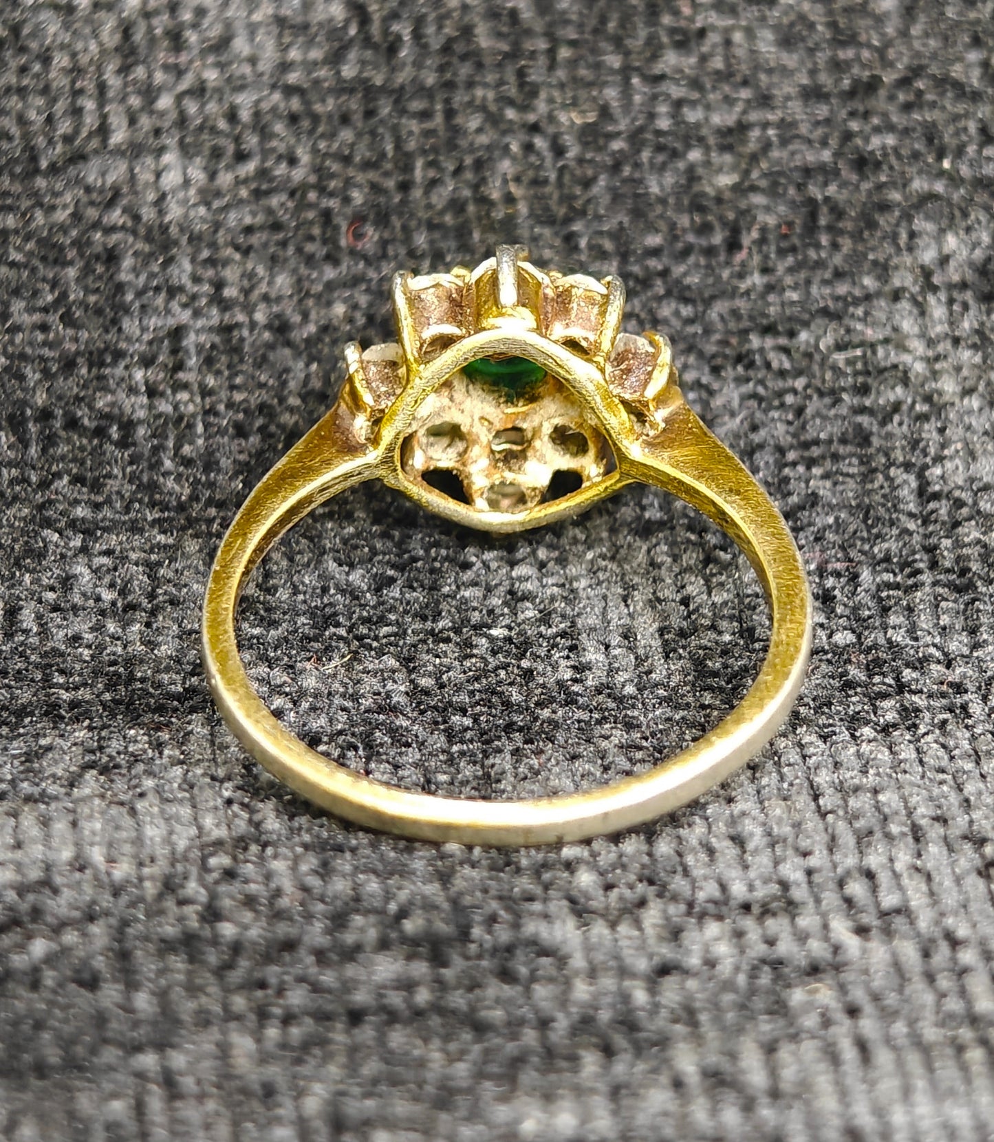 (X) Faux Emerald and Diamond Ring