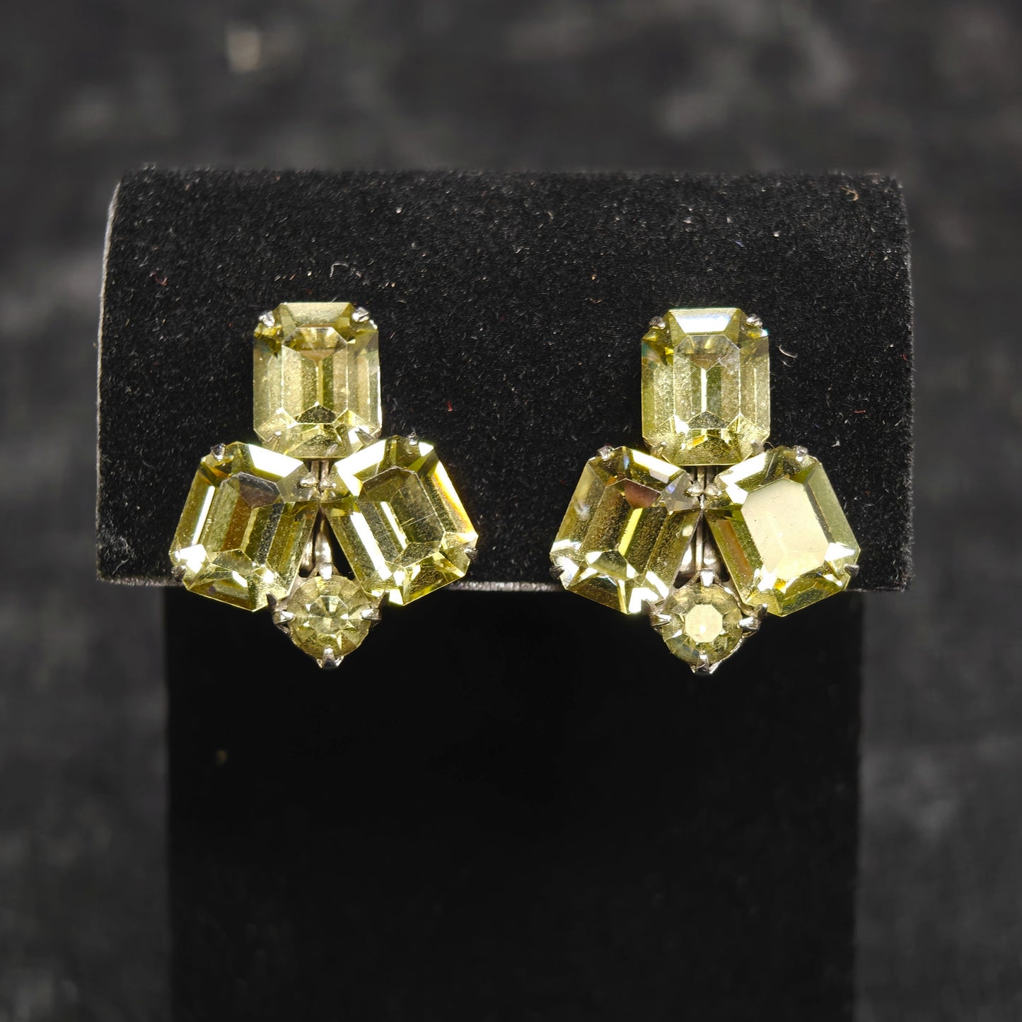 Weiss Rhinestone Clip-On Earrings - Vintage Jewelry (Z)