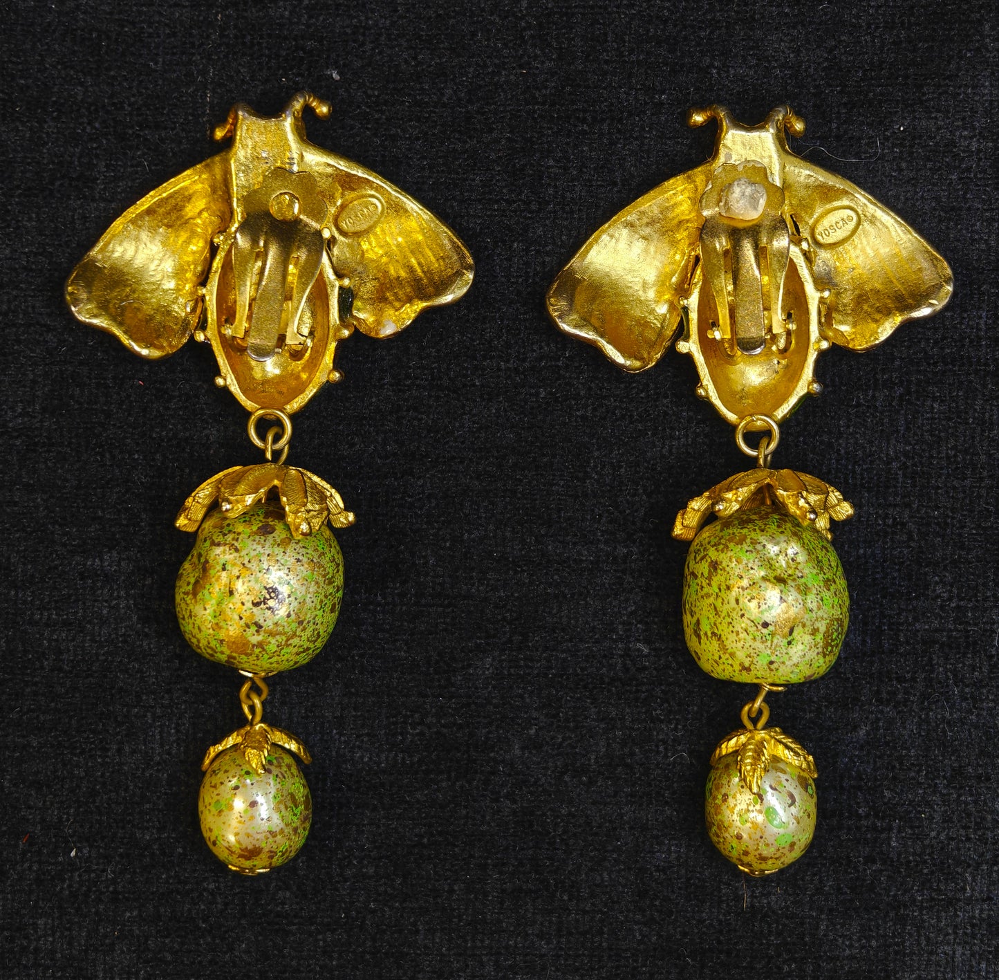 Yosca Bumble Bee Enamel Gold Clip-On Dangle Earrings