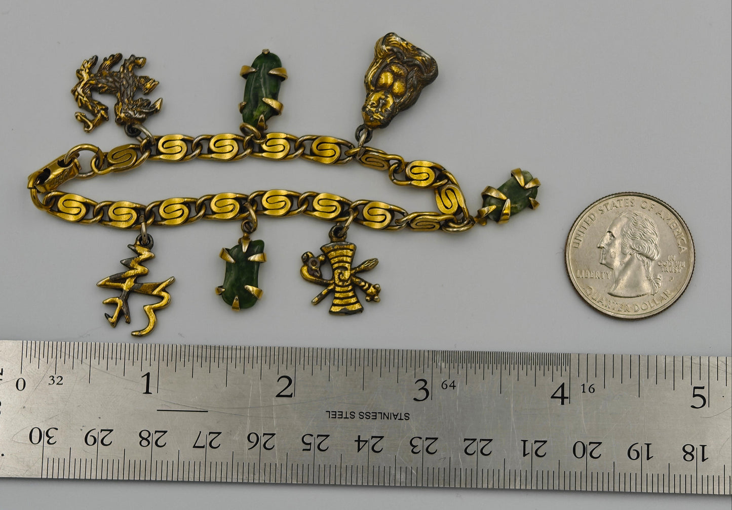 Coro Charm Bracelet with Jade (Z)