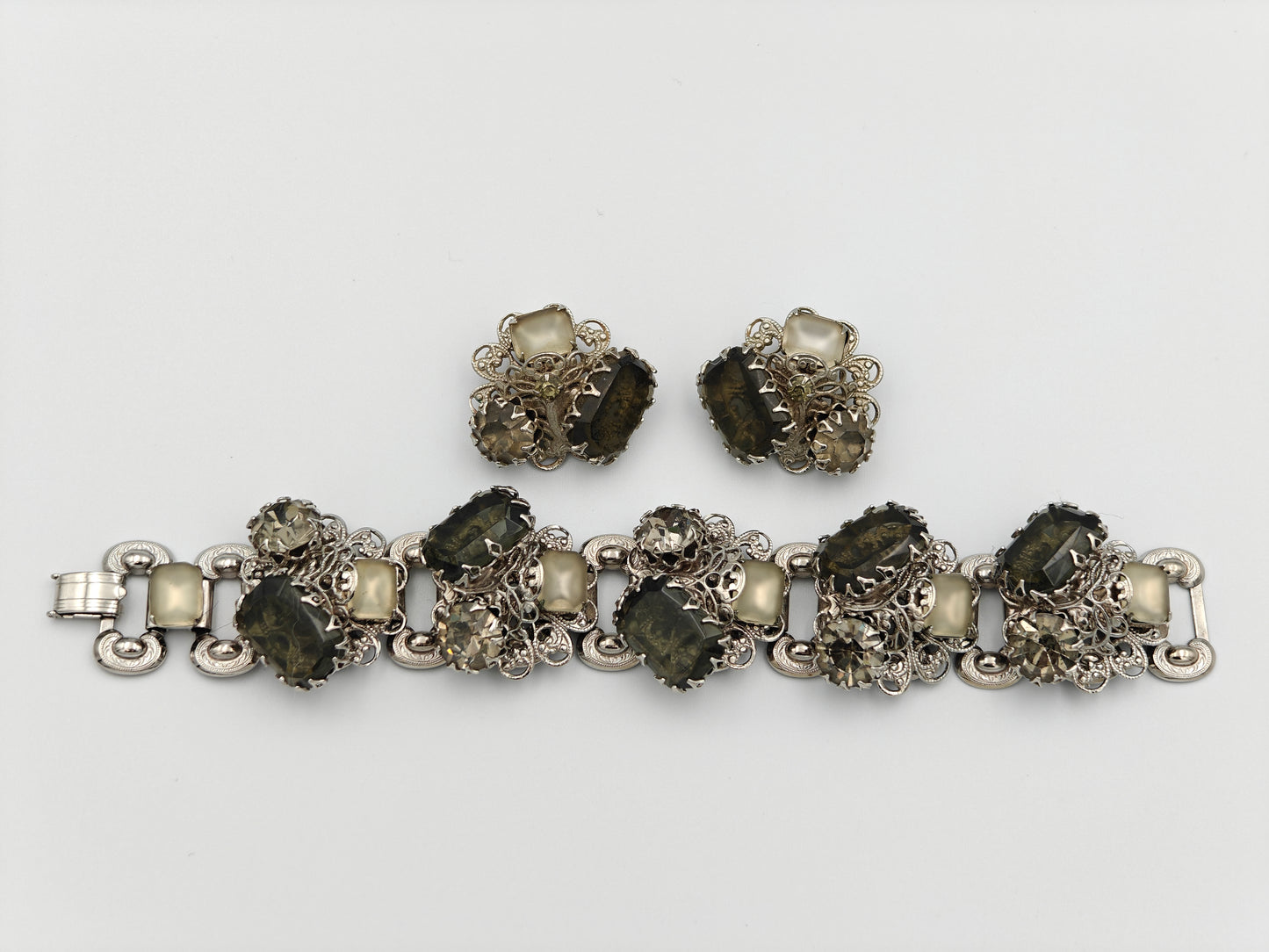 Chunky Rhinestone Bracelet and Clip-On Earring Set - Vintage 1960s