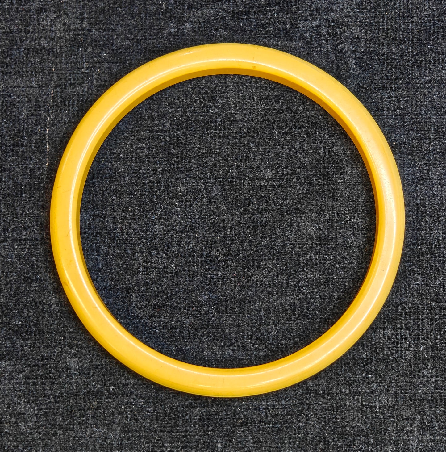 Bakelite Yellow Bangle with Narrow Green Ribs - Vintage Bakelite