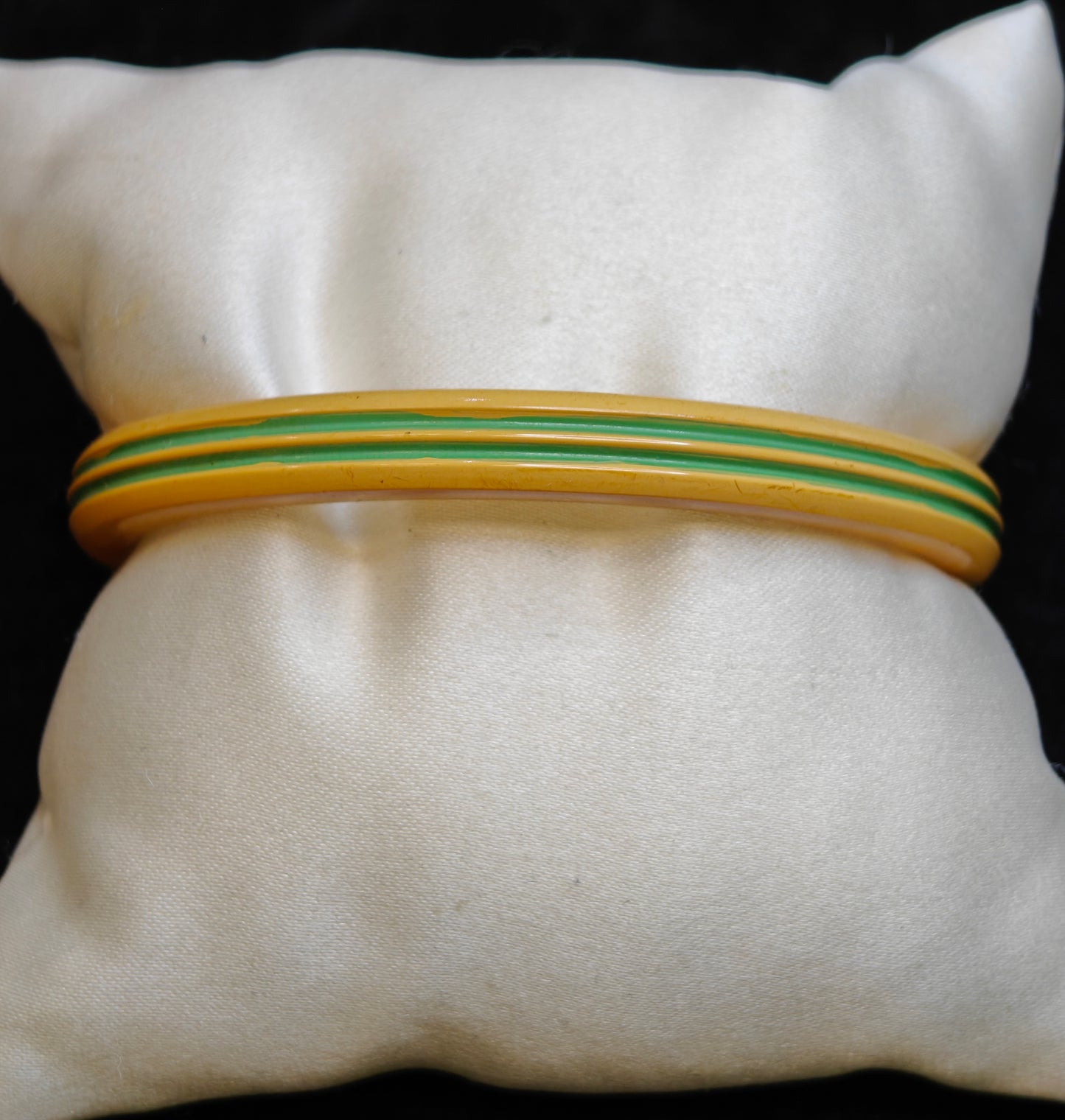 Bakelite Yellow Bangle with Narrow Green Ribs - Vintage Bakelite
