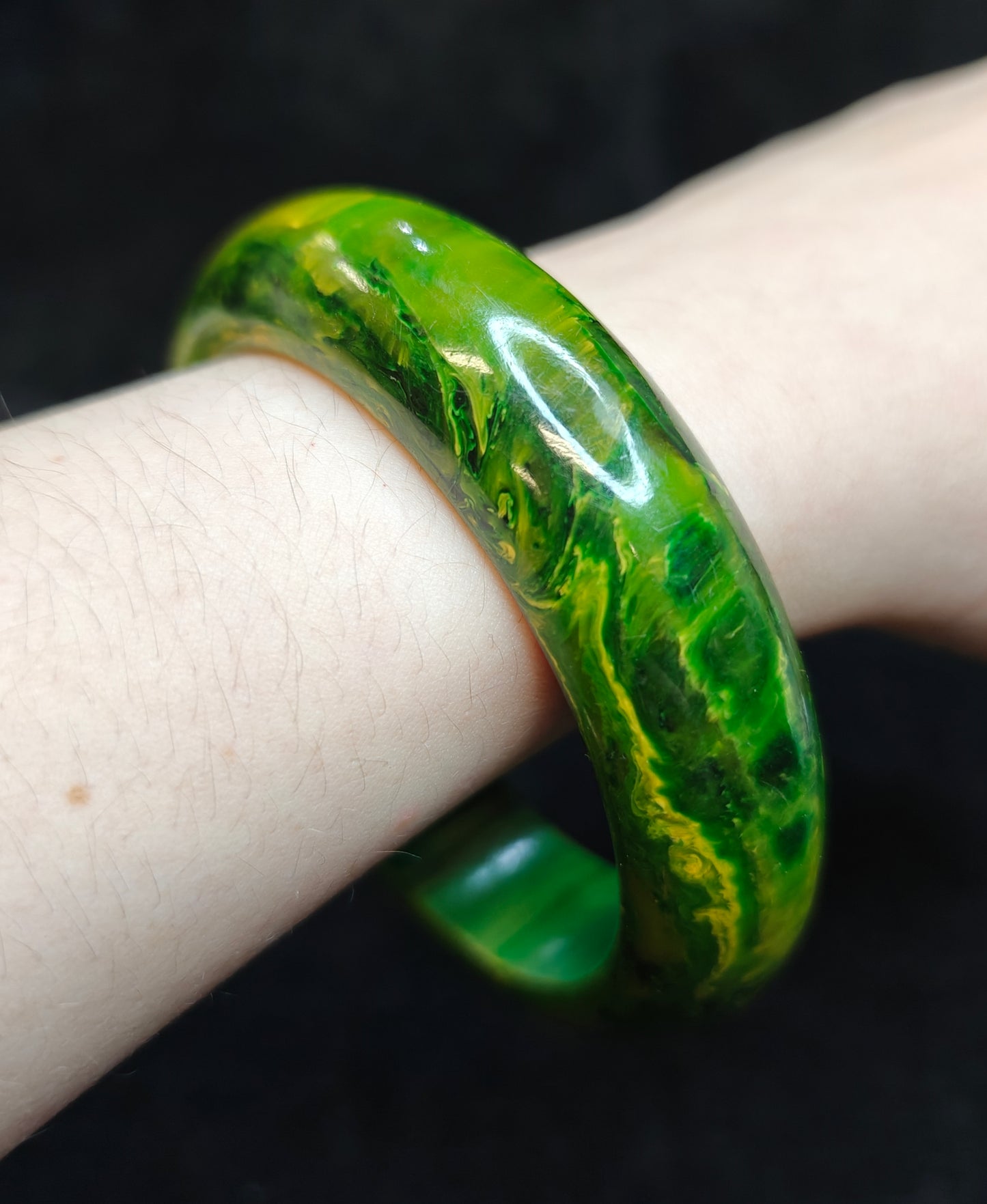 Bakelite Vintage Bangle Marbled Yellow and Green - Bakelite Bracelet