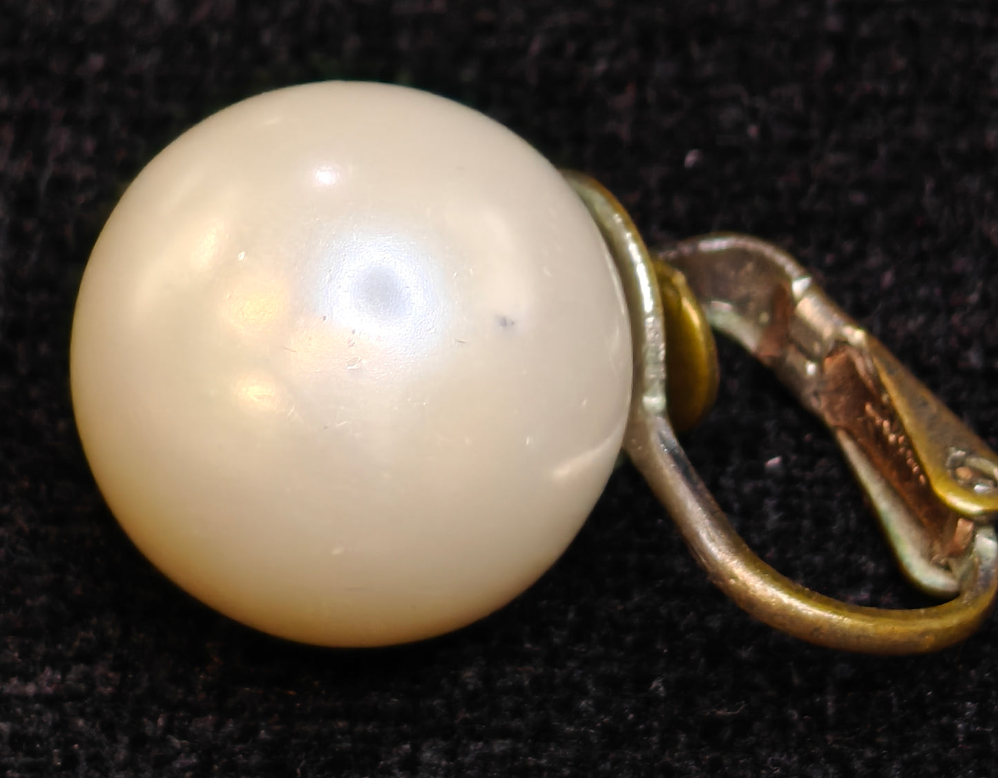 Large Cultured Pearl Clip-On Earrings - Vintage Pearl Jewelry