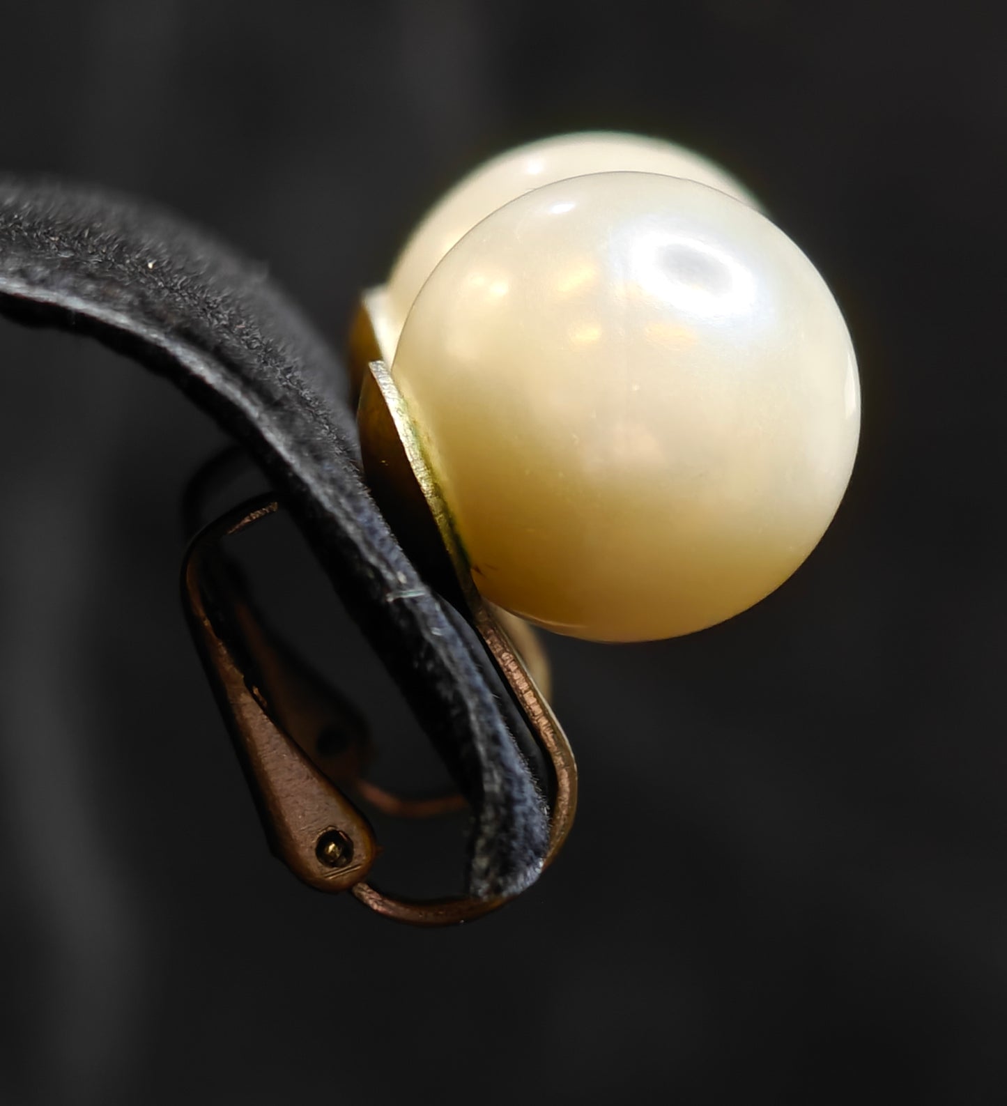 Large Cultured Pearl Clip-On Earrings - Vintage Pearl Jewelry