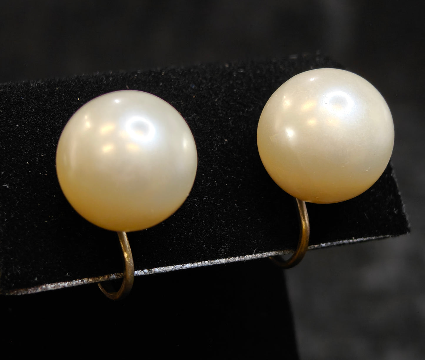 Large Cultured Pearl Clip-On Earrings - Vintage Pearl Jewelry